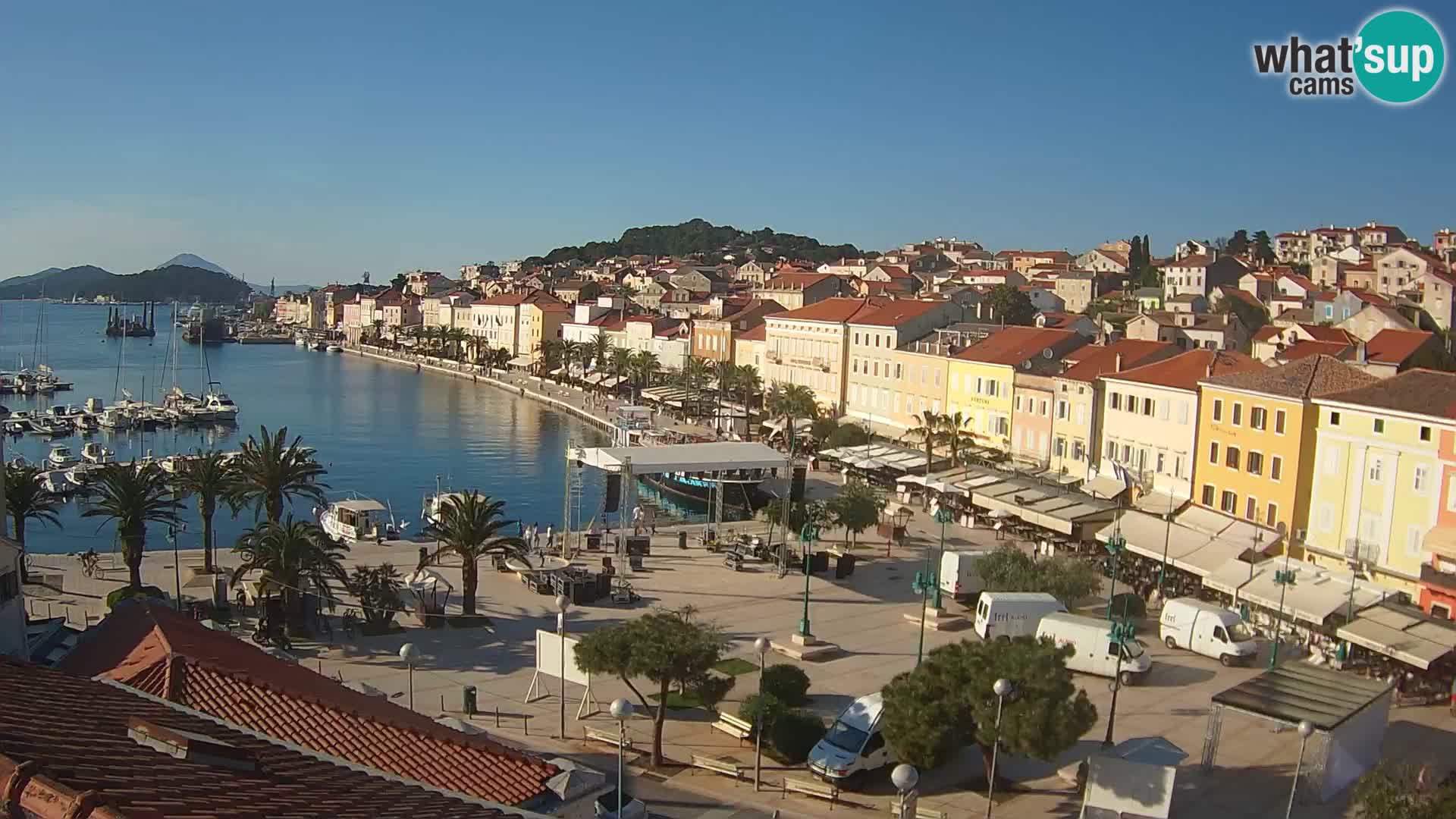 Webcam live Lussinpiccolo – Piazza principale