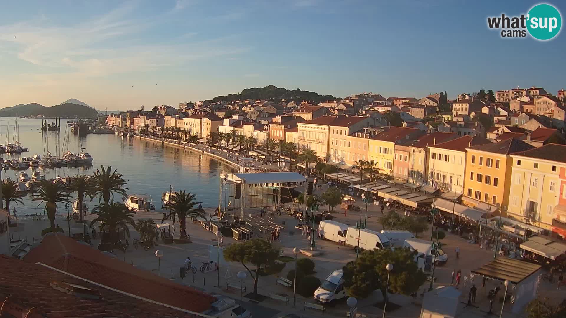 Kamera v živo Mali Lošinj – Glavni trg Republike