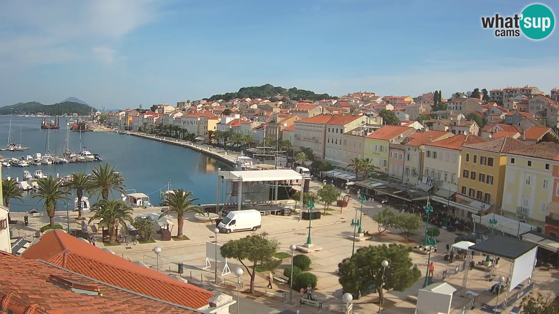 Webcam live Lussinpiccolo – Piazza principale