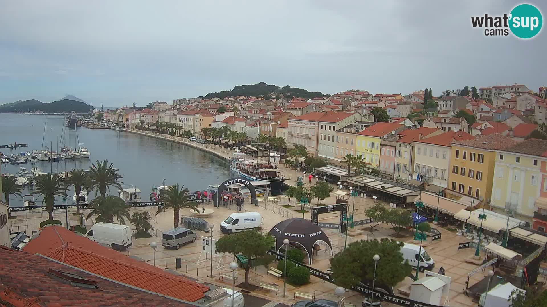 Webcam live Lussinpiccolo – Piazza principale