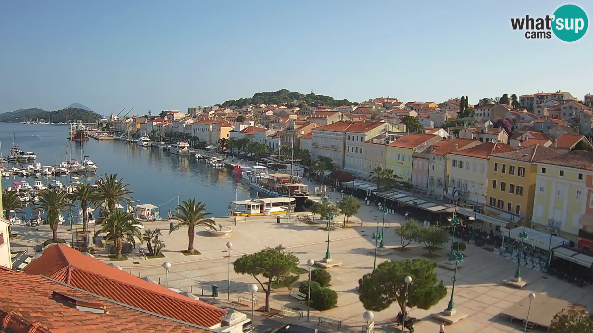 Webcam live Lussinpiccolo – Piazza principale