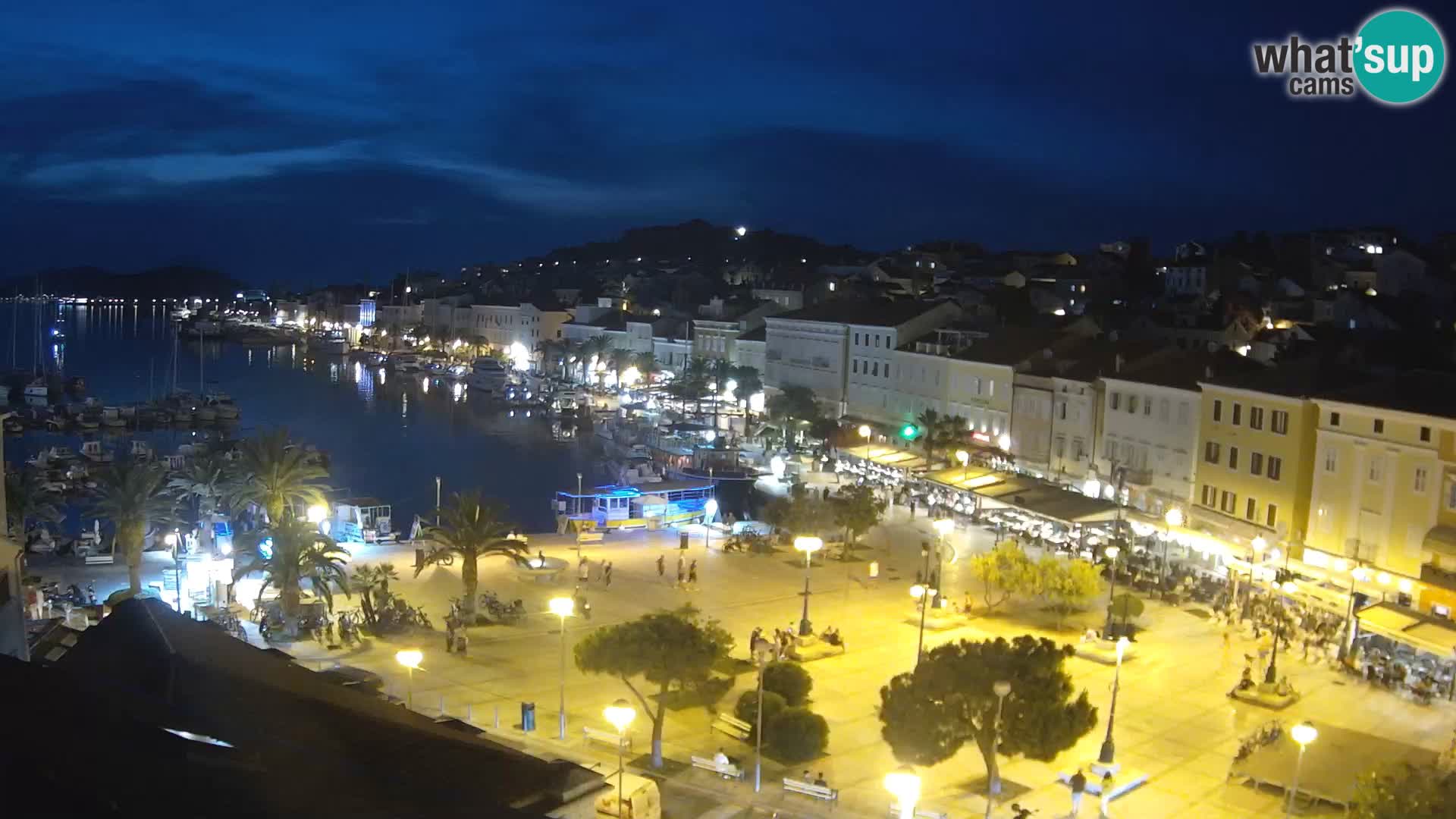Kamera v živo Mali Lošinj – Glavni trg Republike