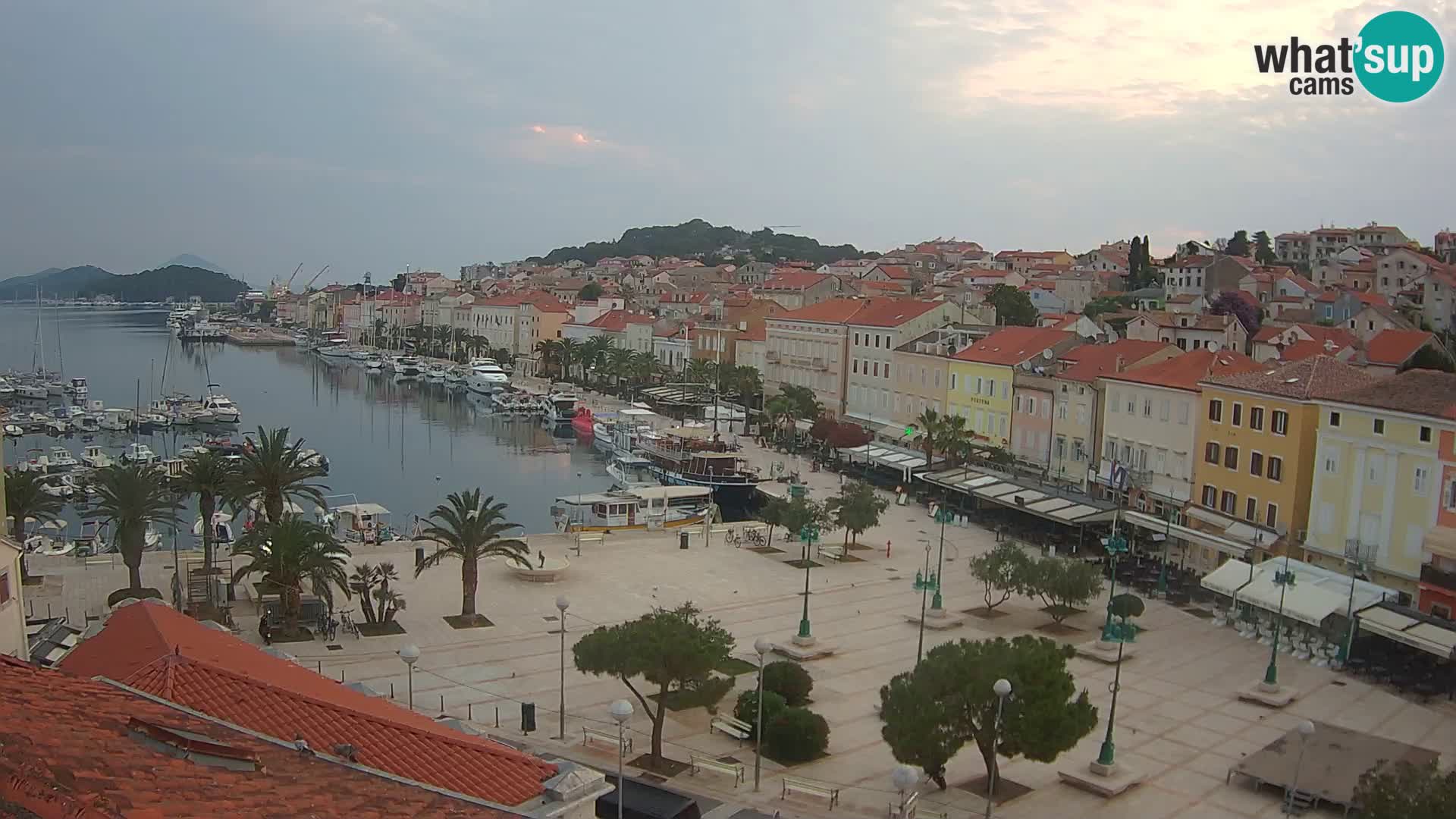 Kamera v živo Mali Lošinj – Glavni trg Republike