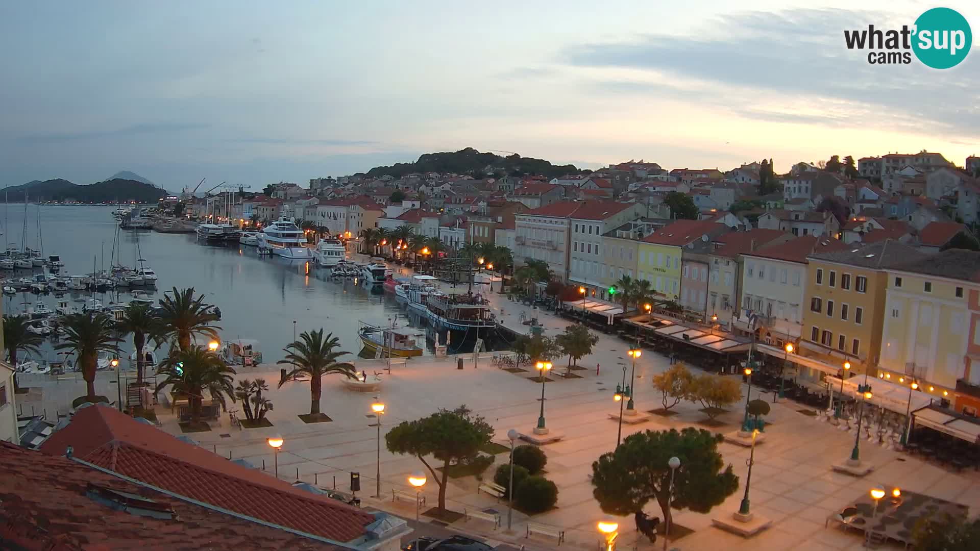 Kamera v živo Mali Lošinj – Glavni trg Republike