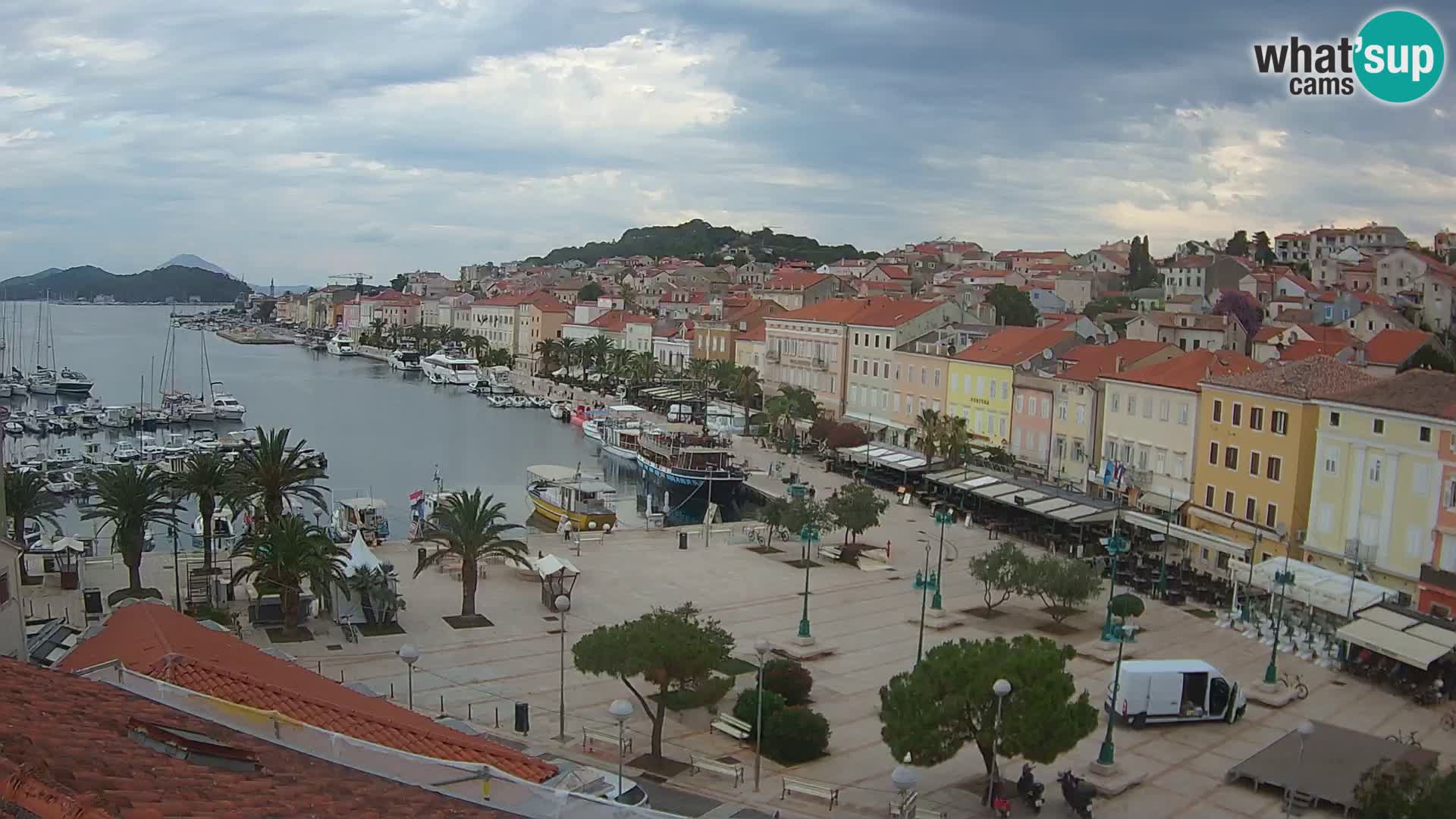 Webcam live Lussinpiccolo – Piazza principale