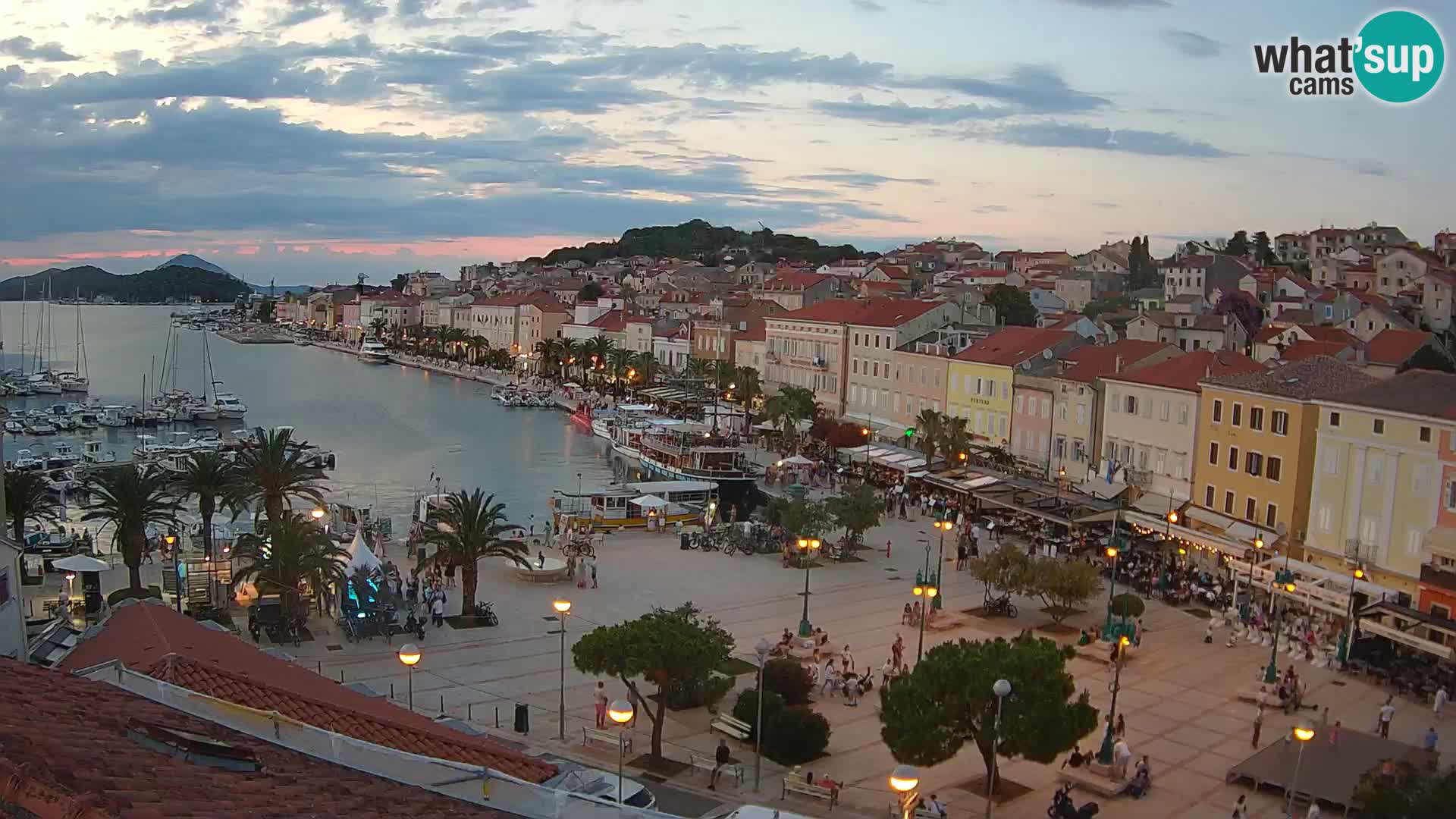 Kamera v živo Mali Lošinj – Glavni trg Republike