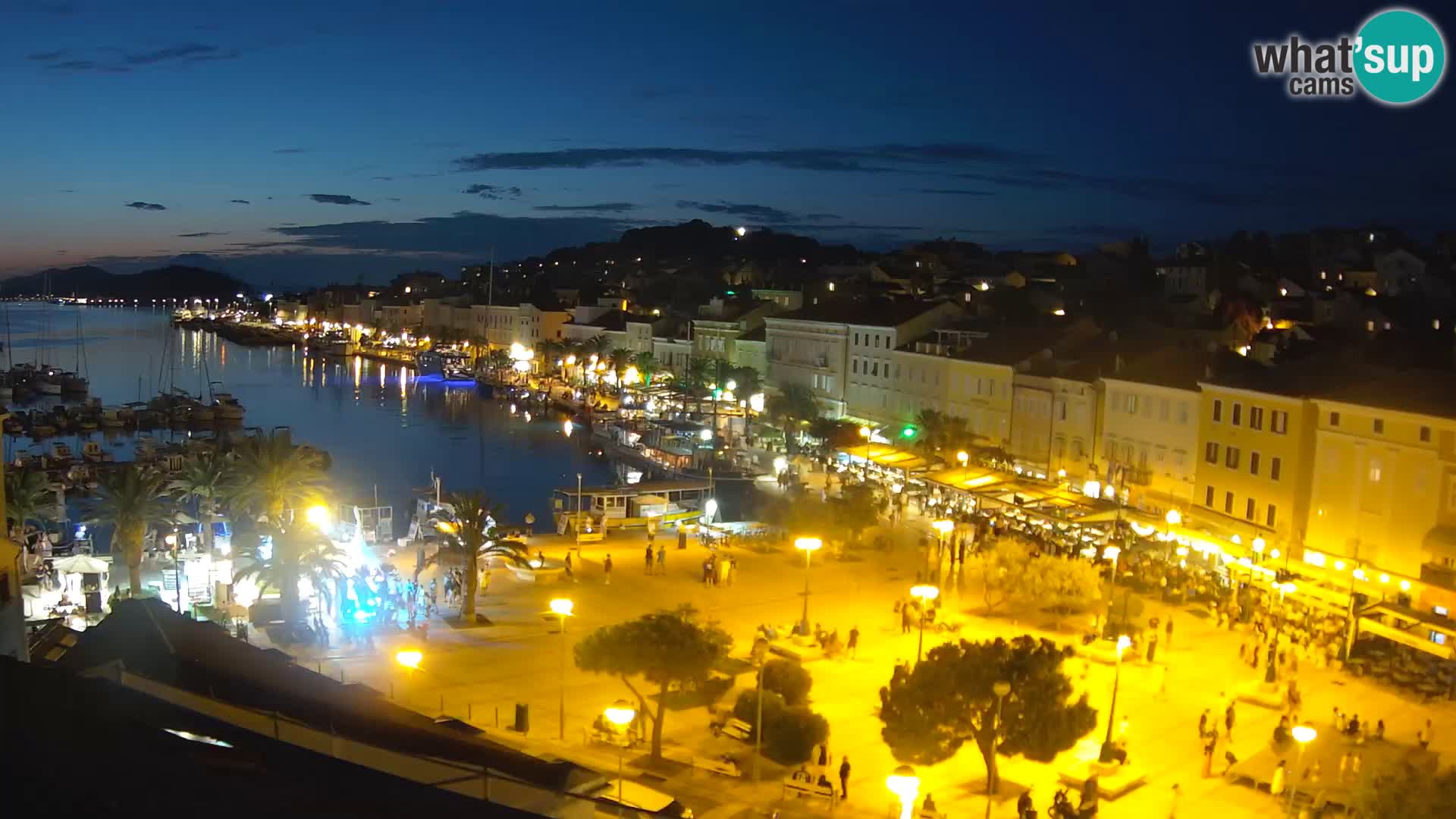Webcam live Lussinpiccolo – Piazza principale