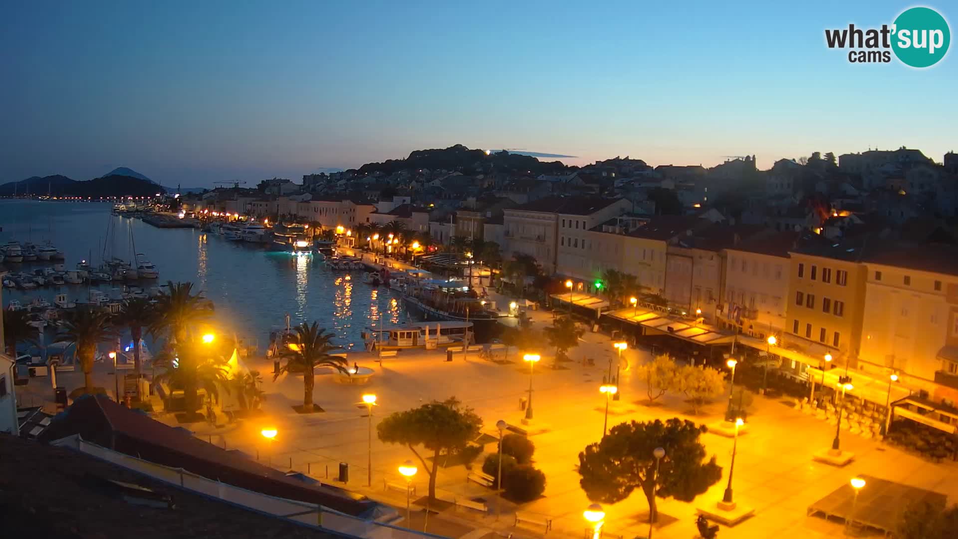 Kamera v živo Mali Lošinj – Glavni trg Republike