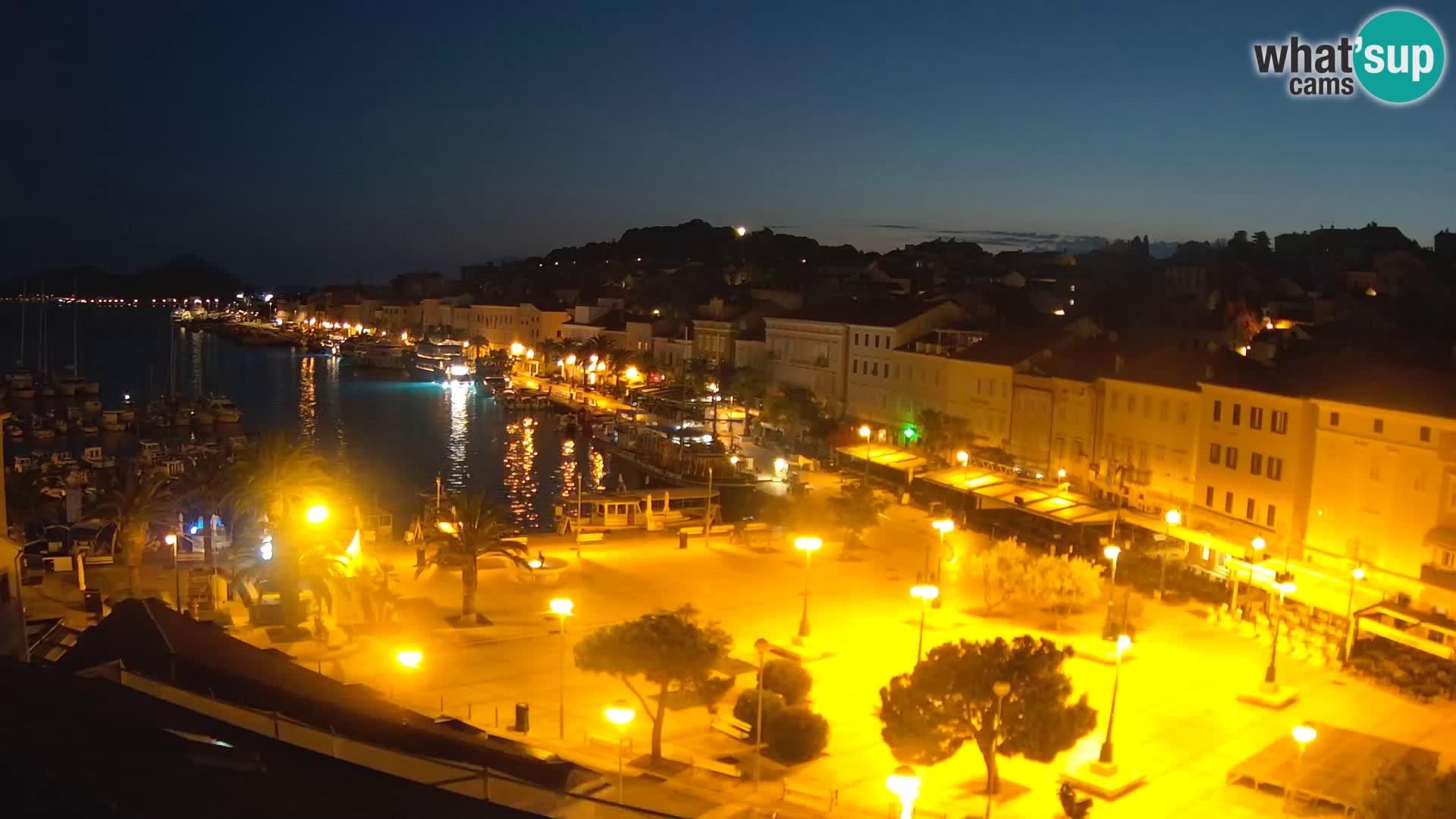 Webcam live Lussinpiccolo – Piazza principale