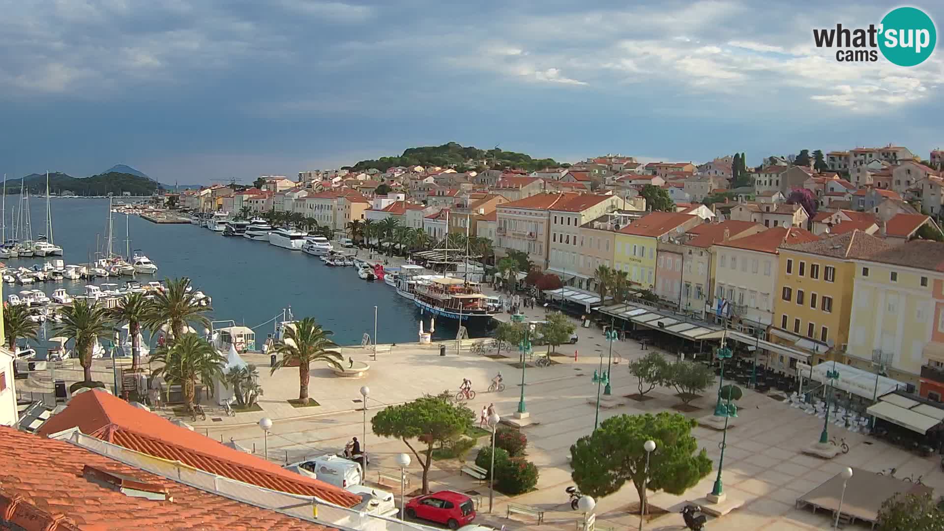 Kamera v živo Mali Lošinj – Glavni trg Republike