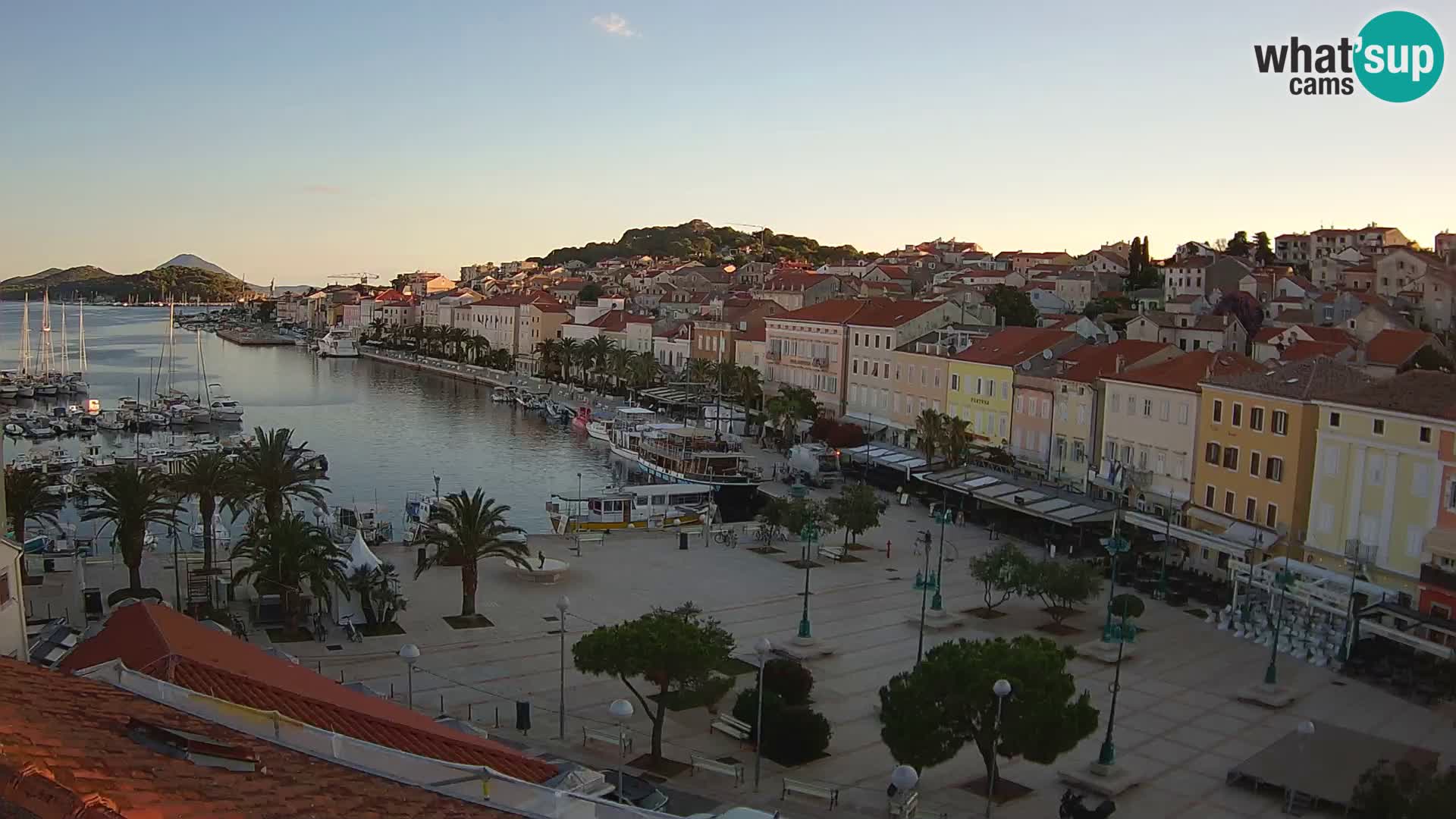 Webcam live Lussinpiccolo – Piazza principale