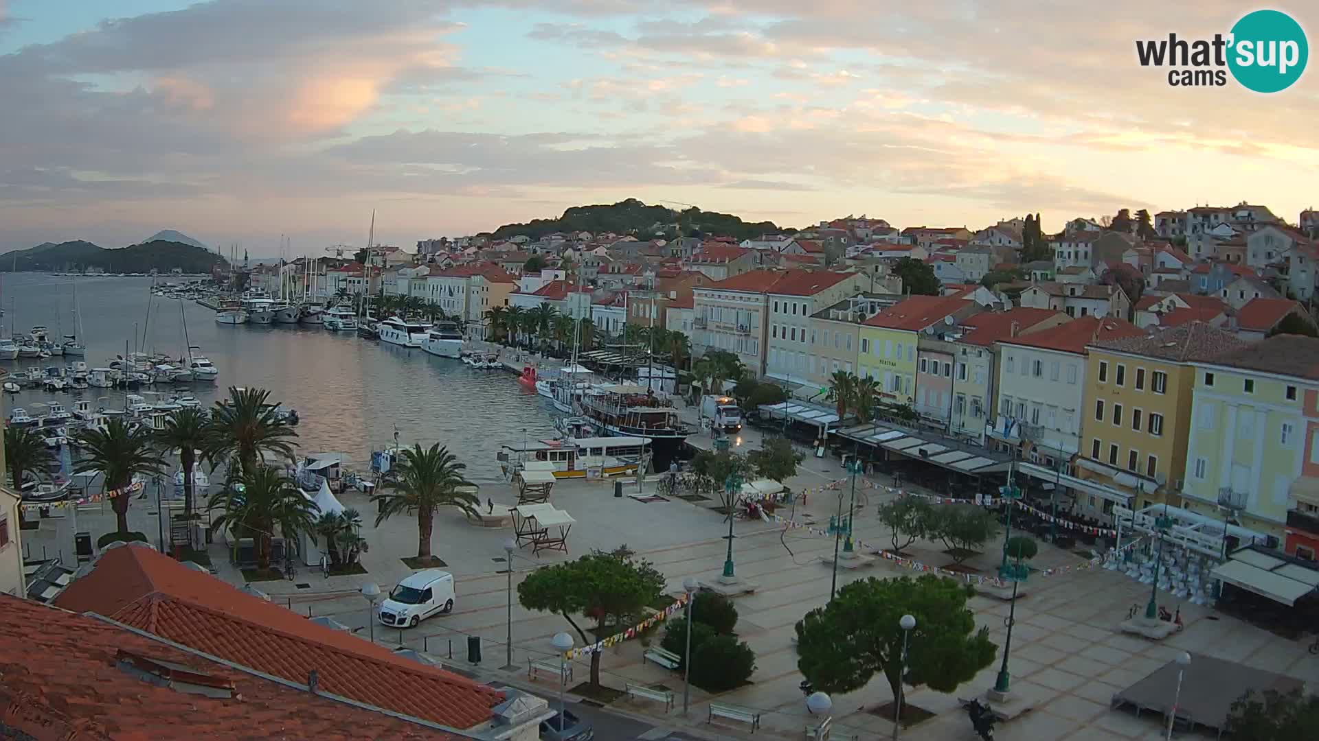 Kamera v živo Mali Lošinj – Glavni trg Republike