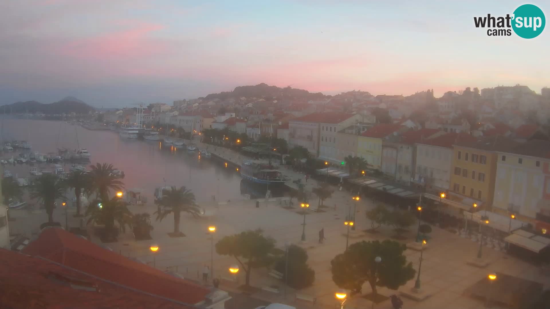 Kamera v živo Mali Lošinj – Glavni trg Republike