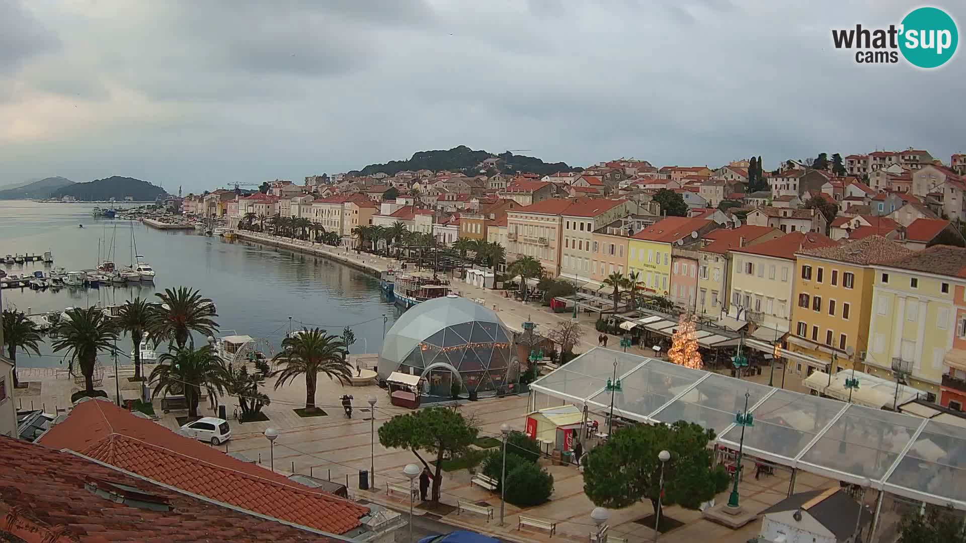 Kamera v živo Mali Lošinj – Glavni trg Republike