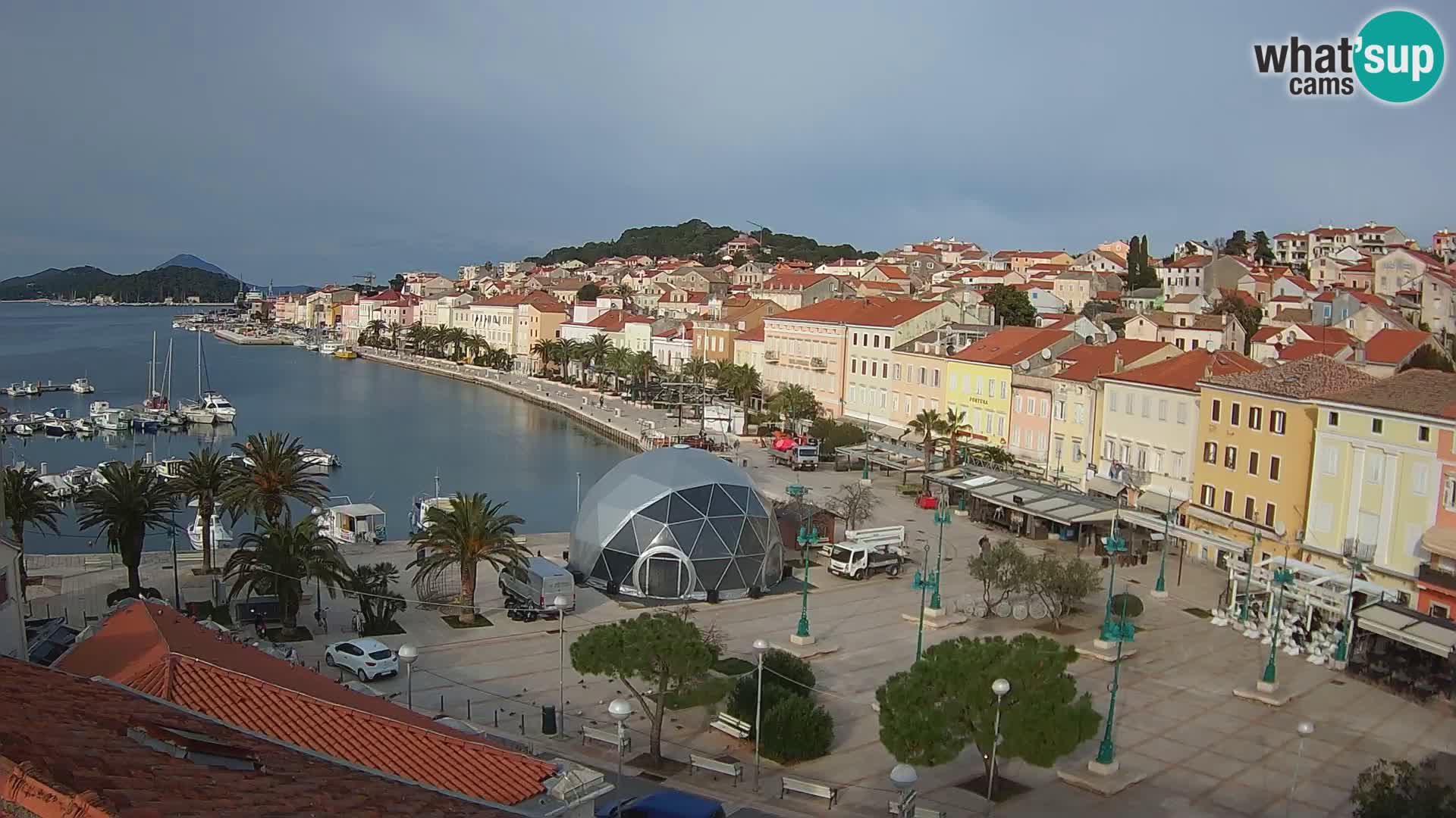 Webcam live Lussinpiccolo – Piazza principale