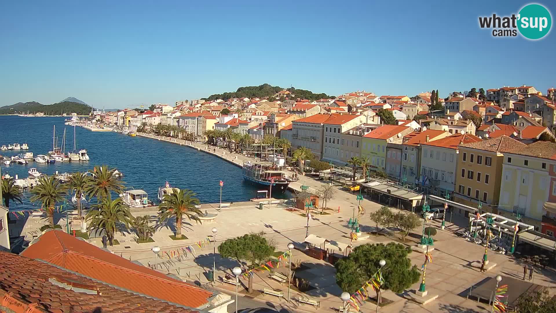 Kamera v živo Mali Lošinj – Glavni trg Republike