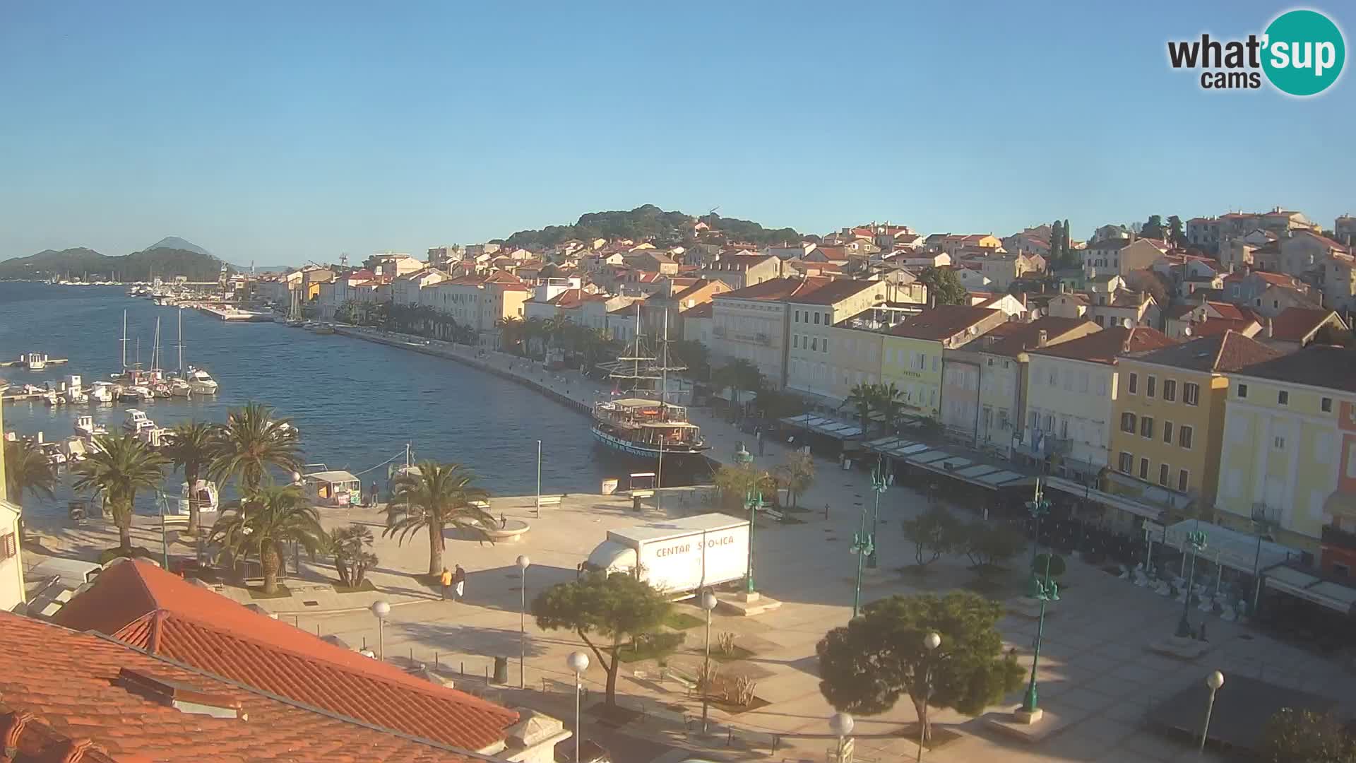 Kamera v živo Mali Lošinj – Glavni trg Republike