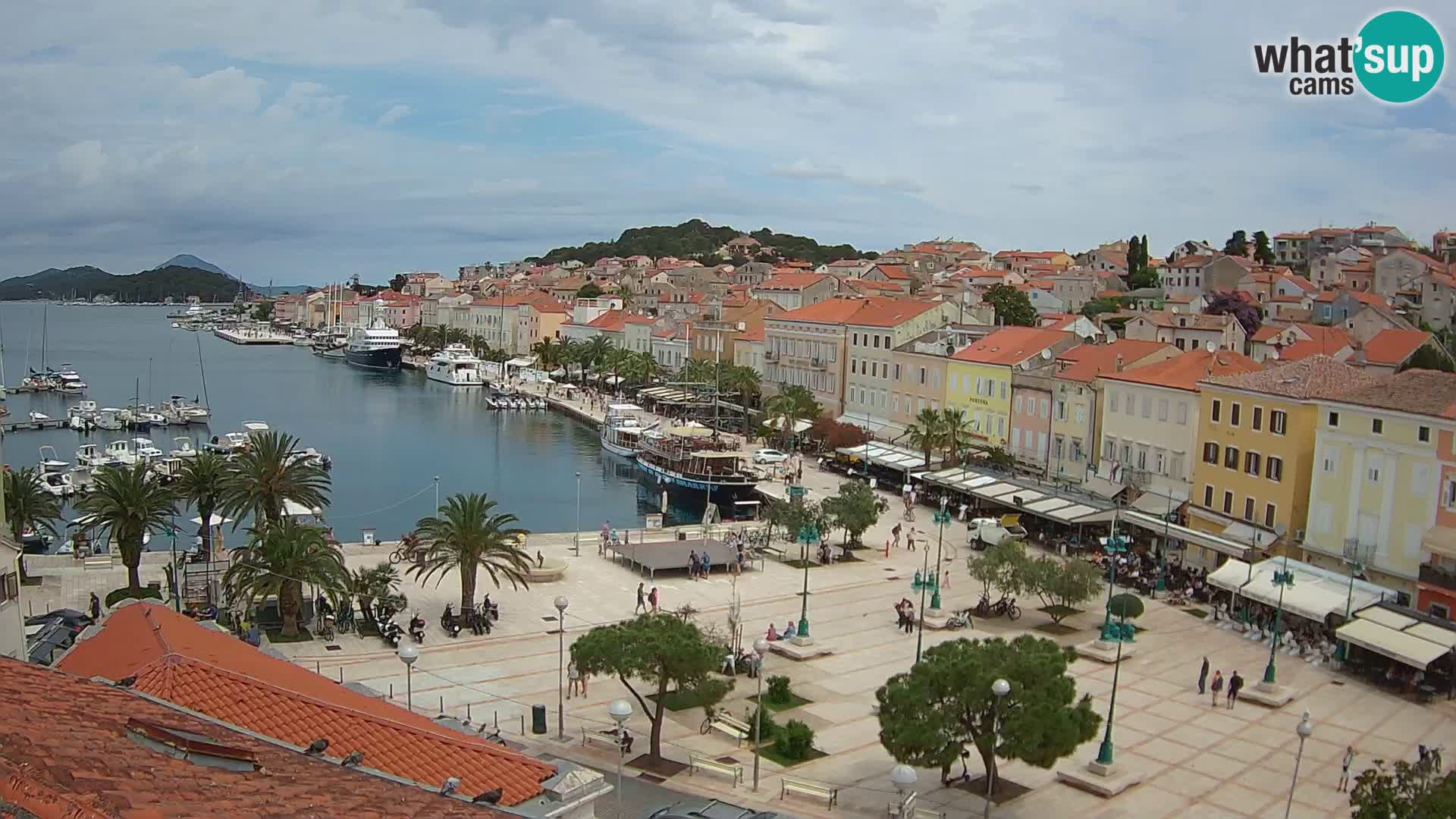 Webcam live Lussinpiccolo – Piazza principale
