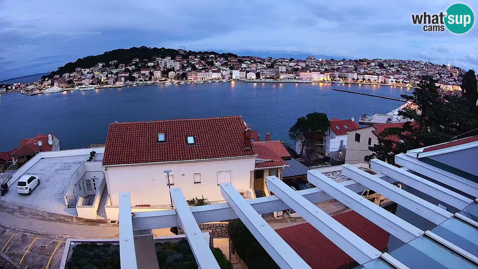 Web kamera Mali Lošinj Riva – Host: RR Apartment