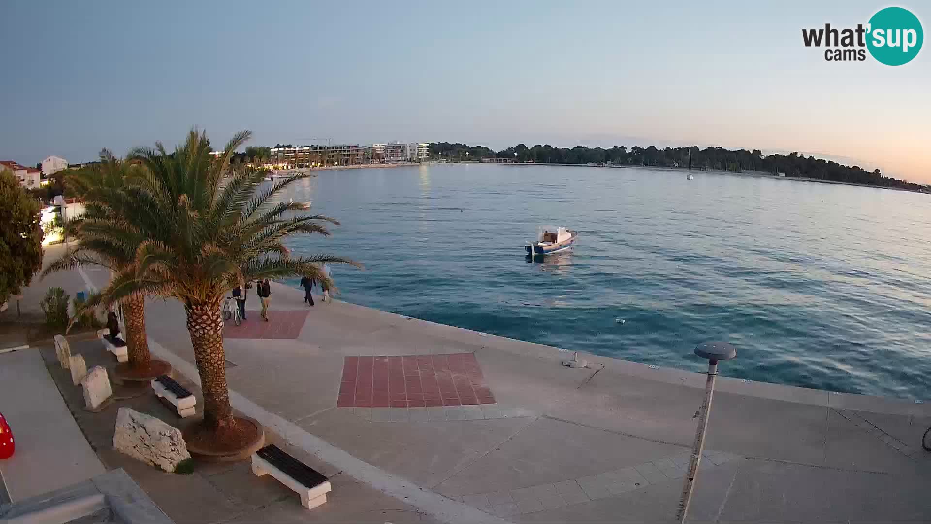 Promenada u Novalji