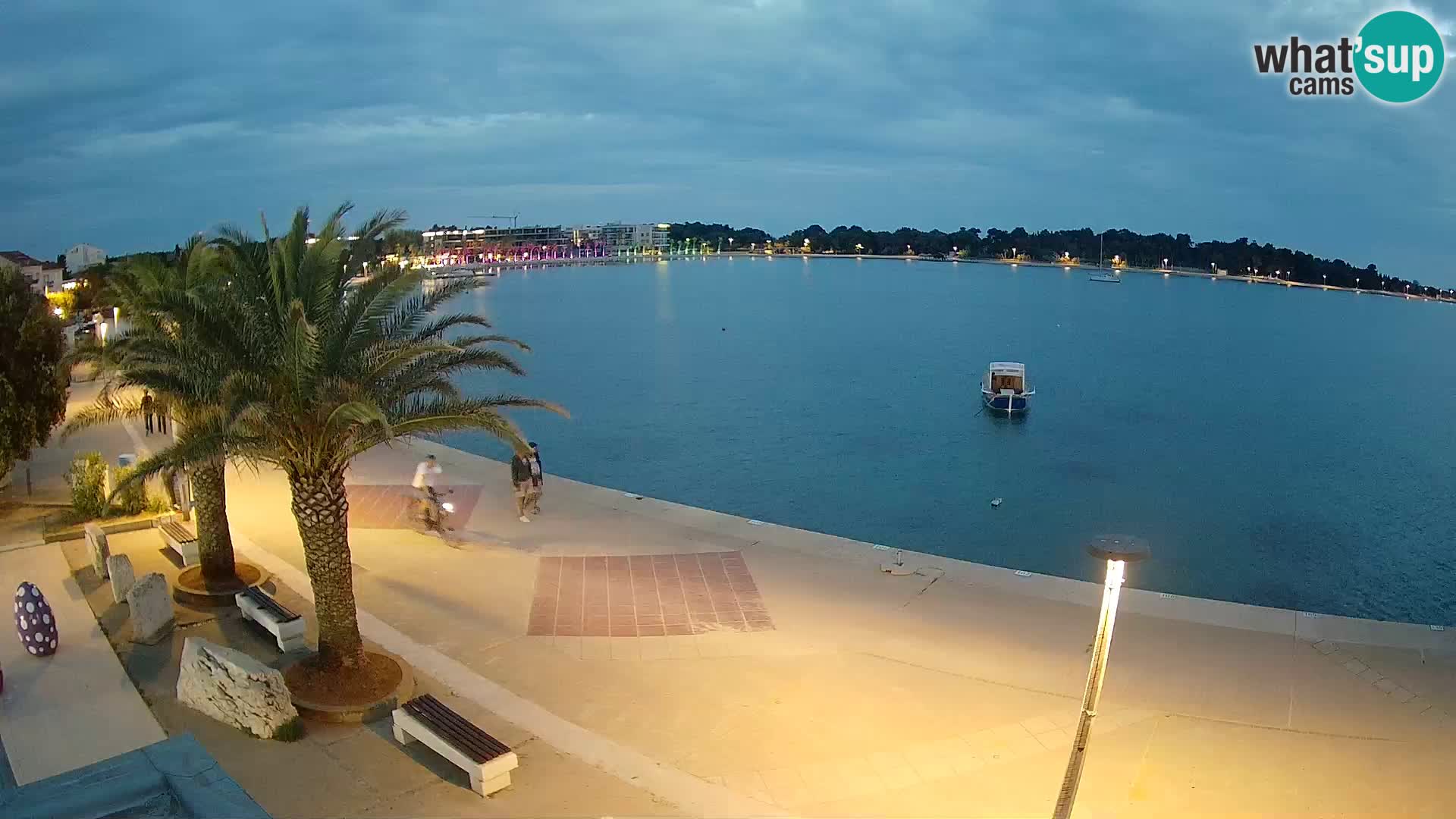 Promenada u Novalji