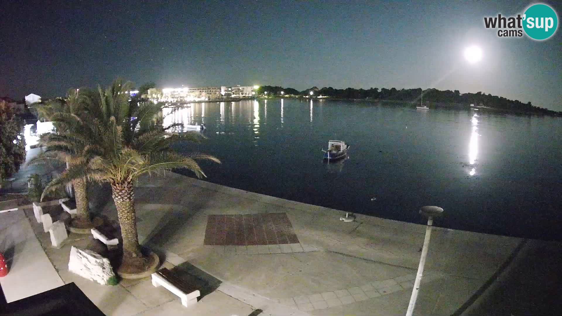 Promenada v Novalji