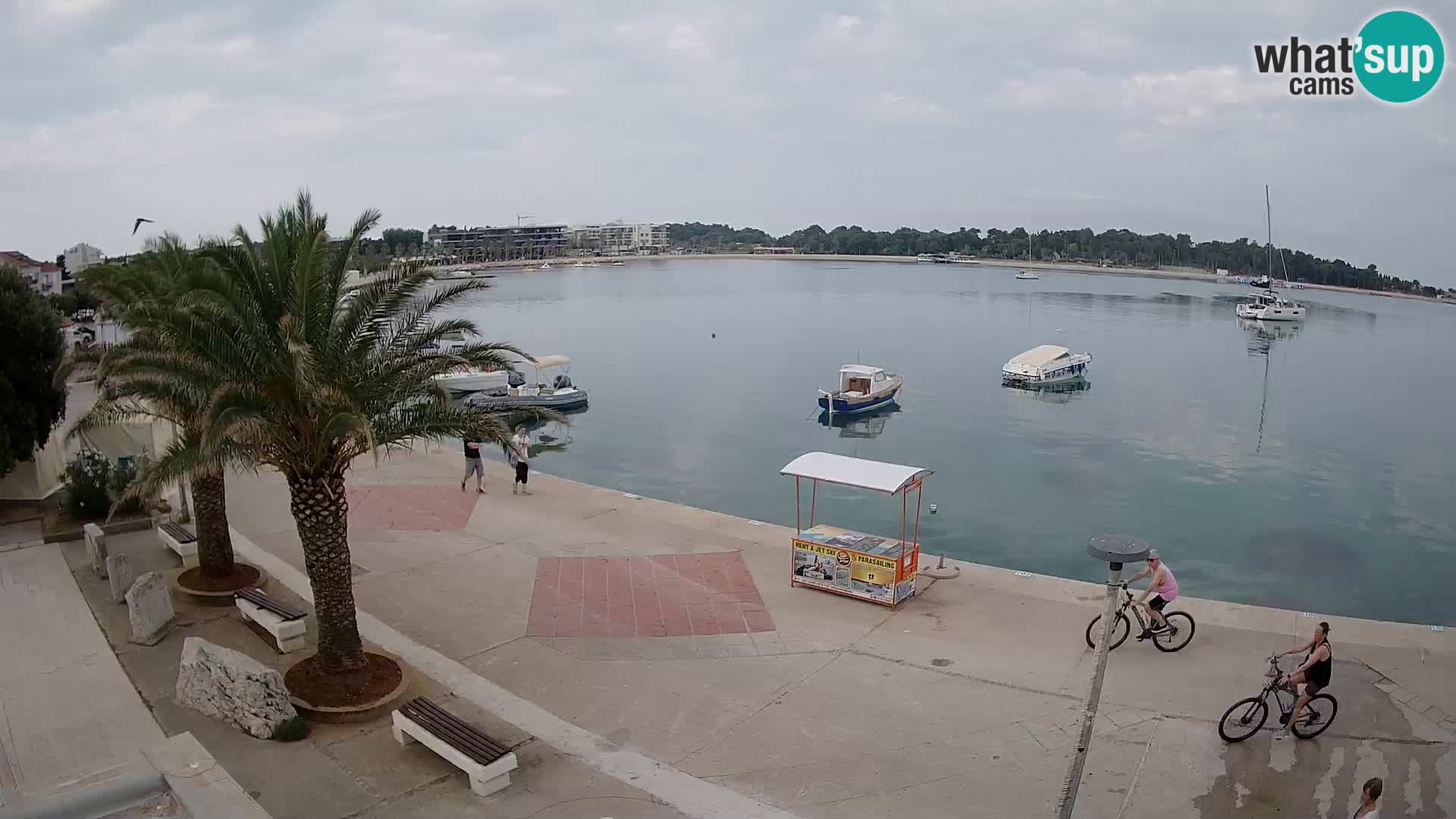 Promenada u Novalji