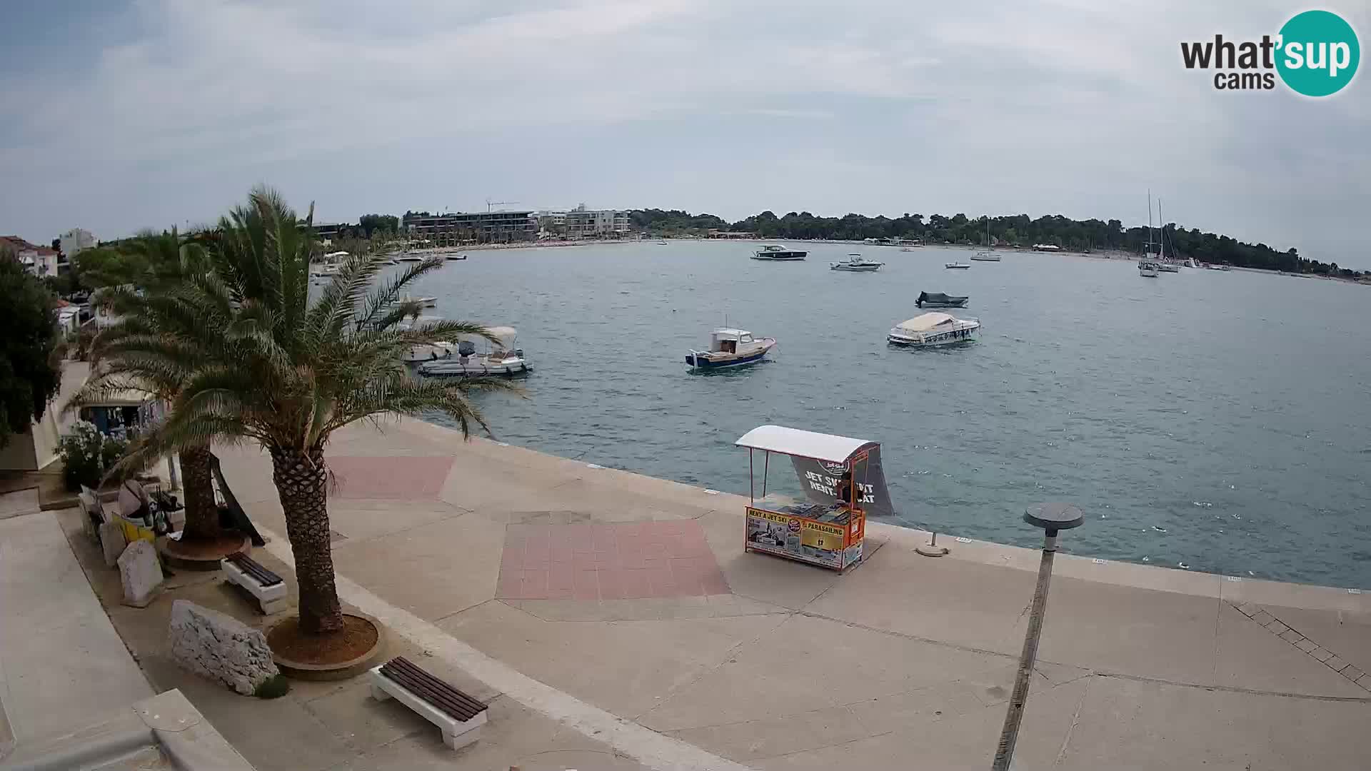 Promenada u Novalji