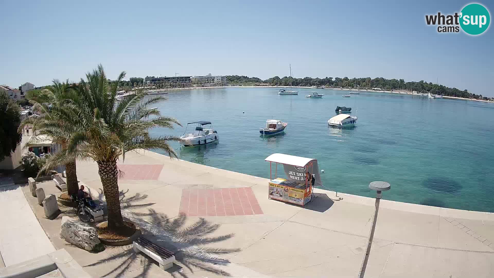 Promenada v Novalji