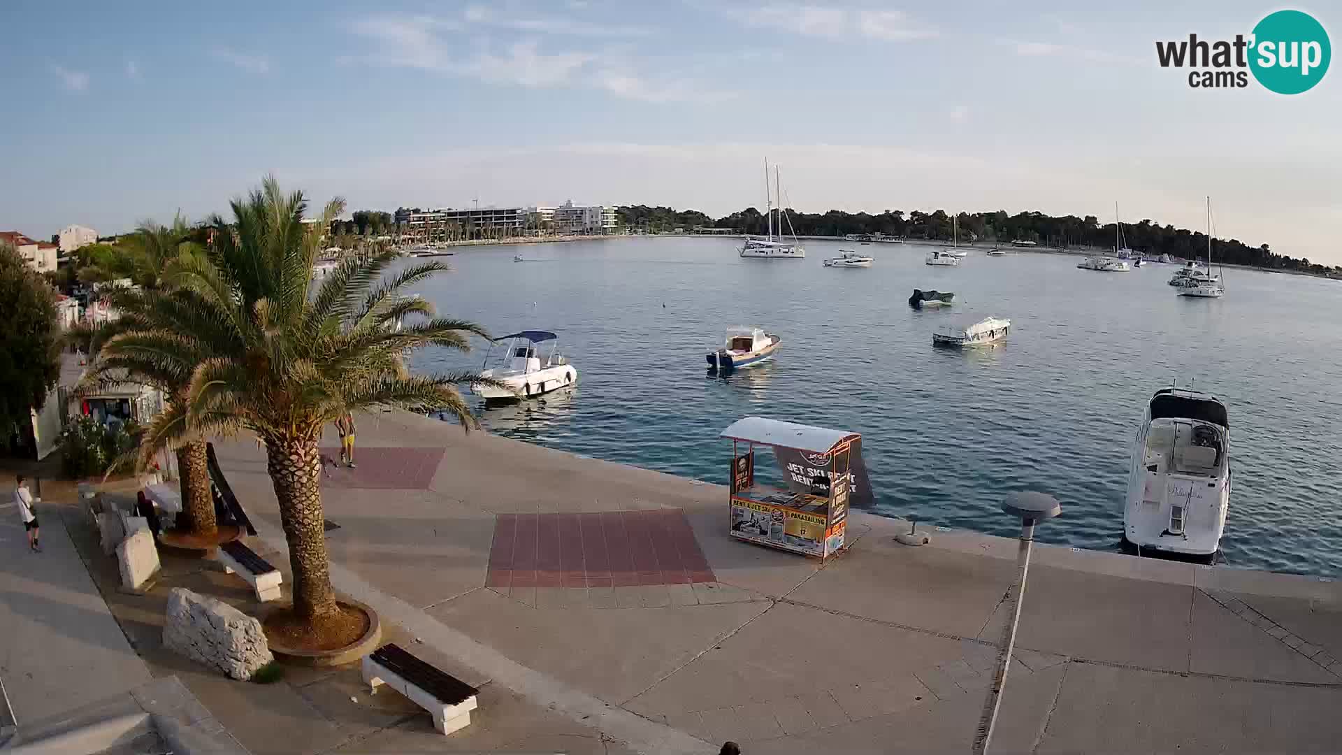 Promenada v Novalji