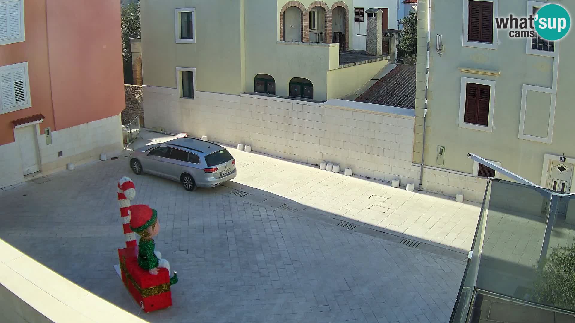 Novalja – Alojzija Stepinca square and Dalmatinska street