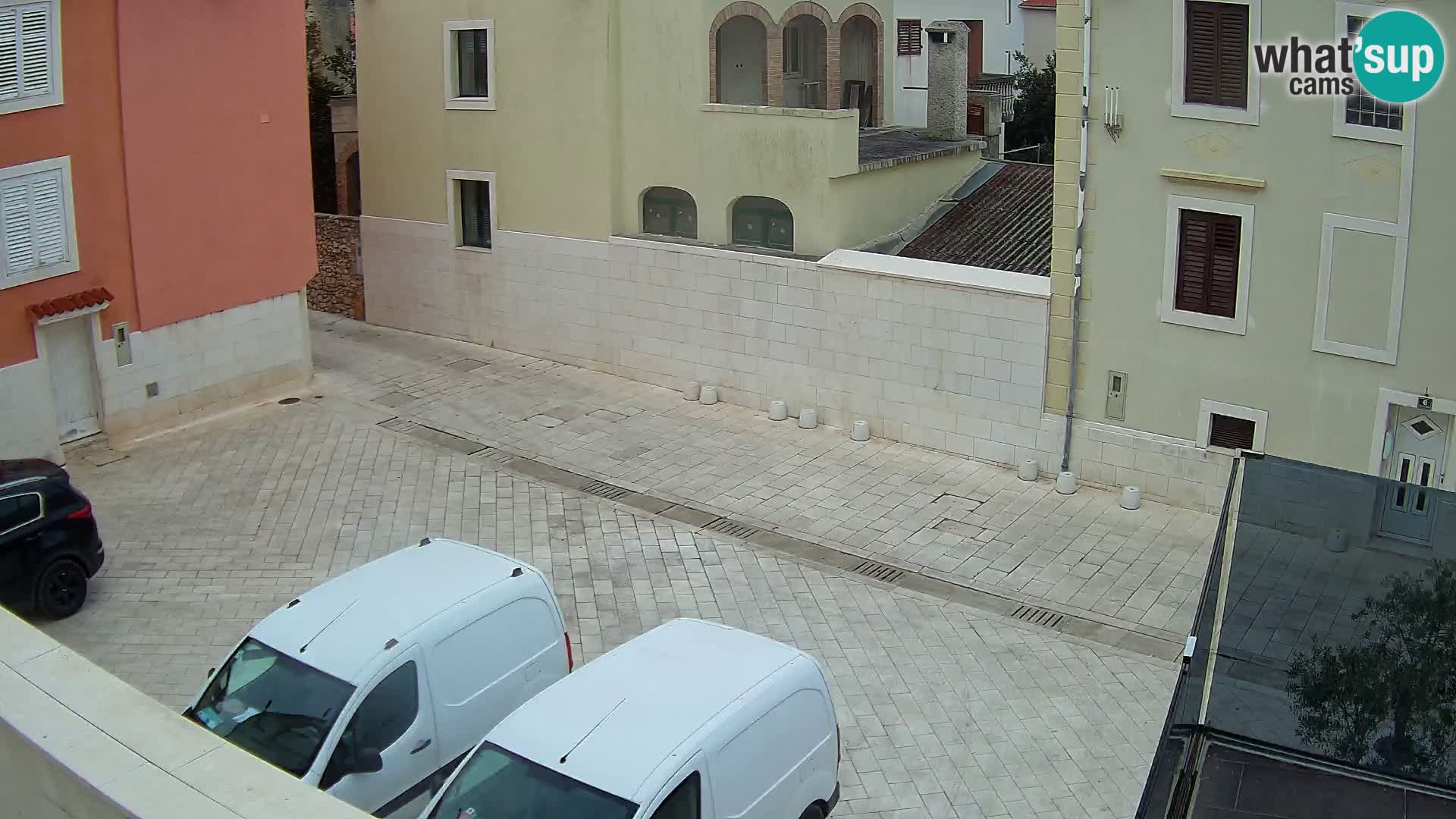 Novalja – Alojzija Stepinca square and Dalmatinska street