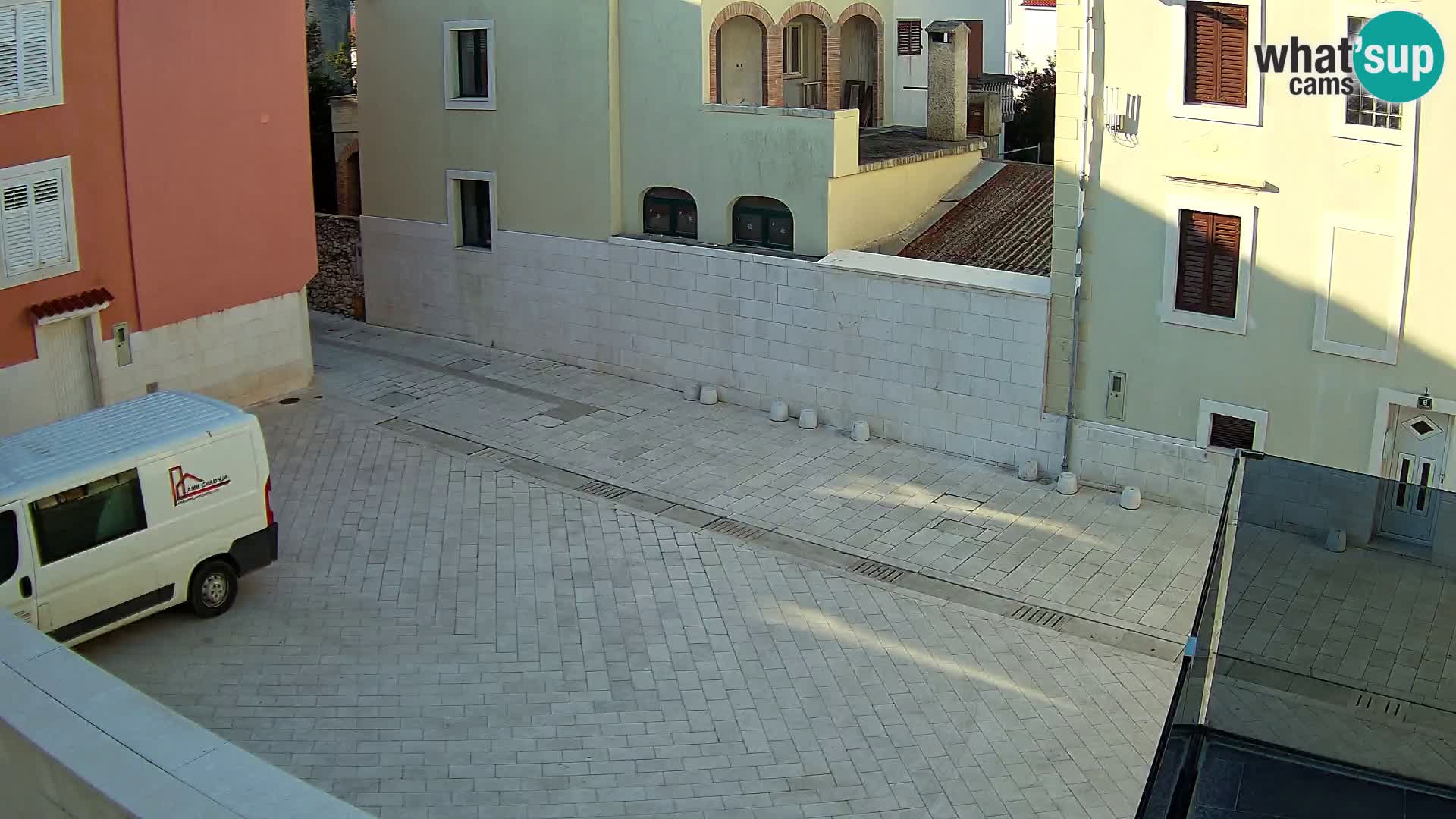 Novalja – Alojzija Stepinca square and Dalmatinska street