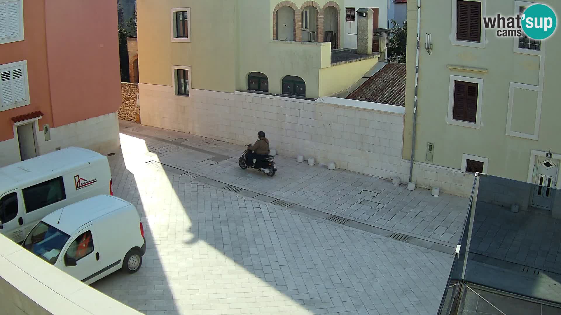 Novalja – piazza Alojzija Stepinca e via Dalmacia