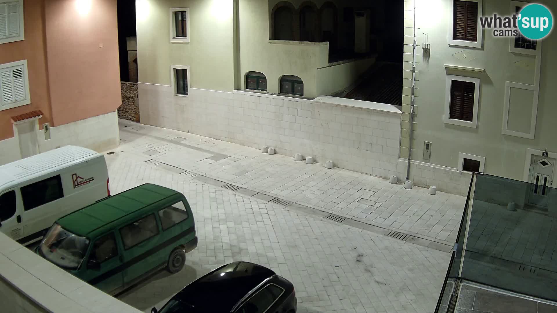 Novalja – trg Alojzija Stepinca in Dalmatinska ulica