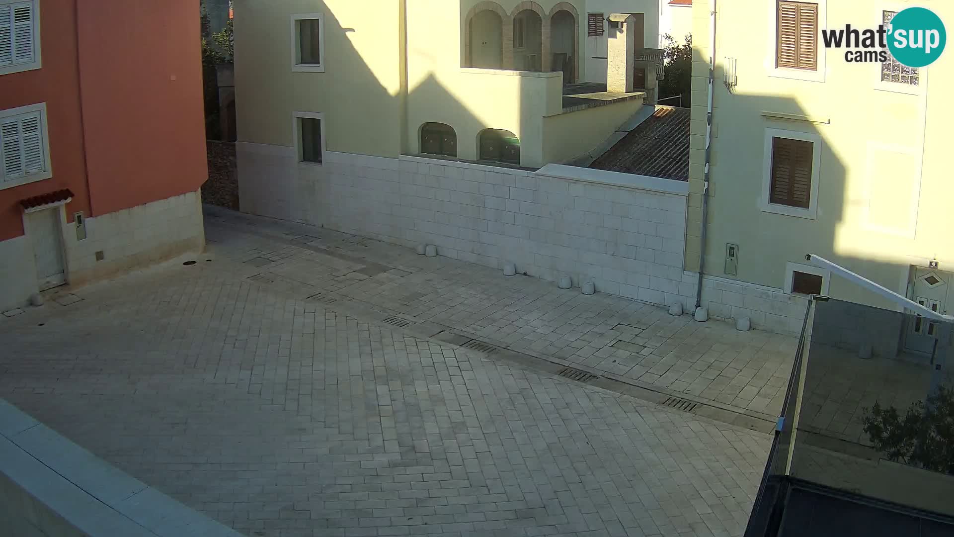 Novalja – Alojzija Stepinca square and Dalmatinska street