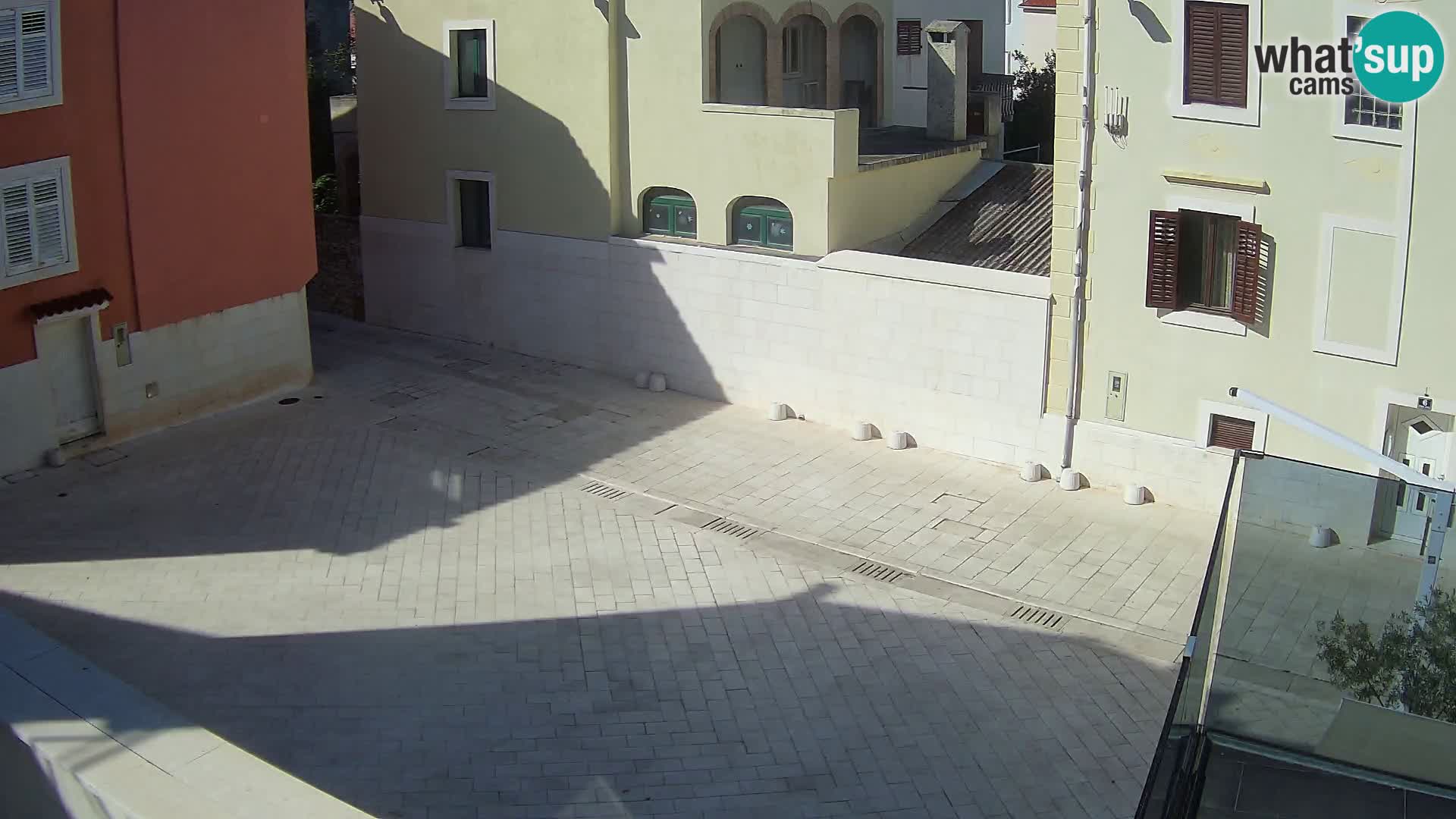 Novalja – Alojzija Stepinca square and Dalmatinska street