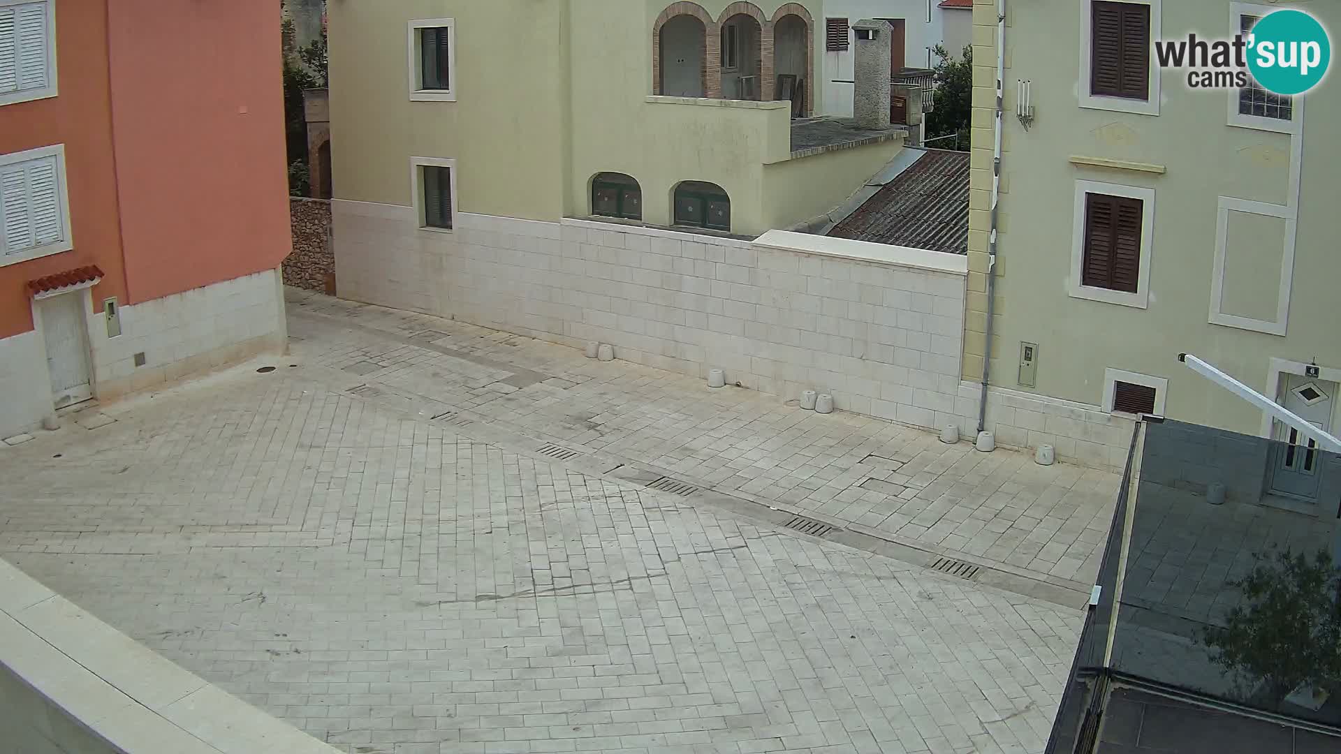 Novalja – trg Alojzija Stepinca in Dalmatinska ulica