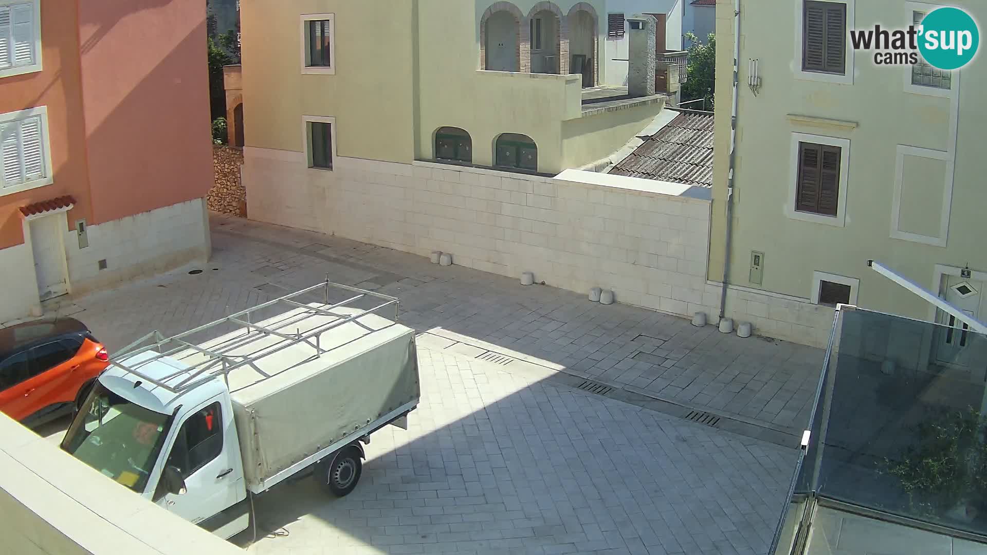 Novalja – trg Alojzija Stepinca i Dalmatinska ulica