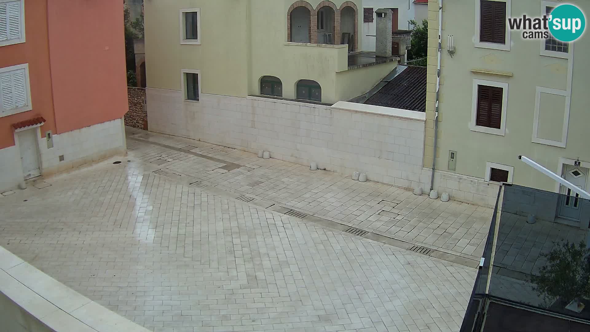 Novalja – Alojzija Stepinca square and Dalmatinska street