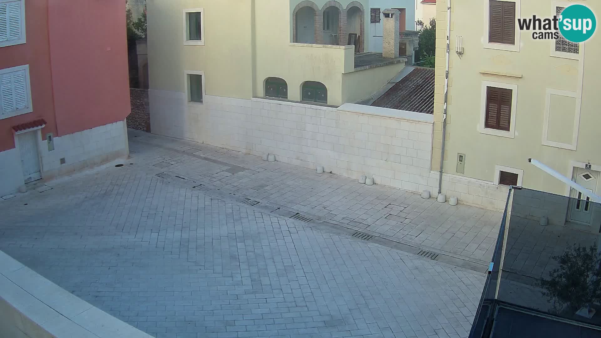 Novalja – trg Alojzija Stepinca in Dalmatinska ulica