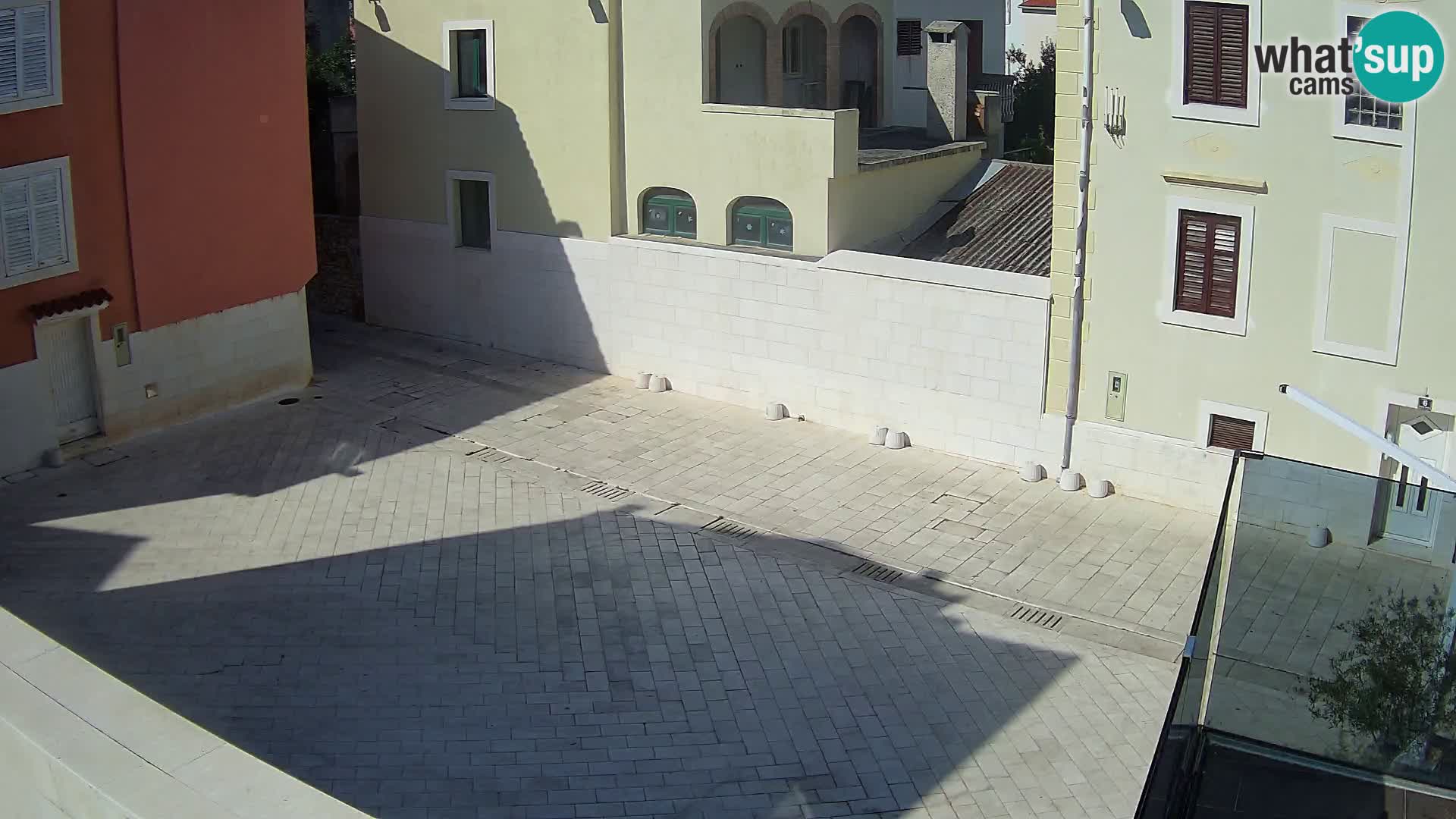 Novalja – trg Alojzija Stepinca i Dalmatinska ulica