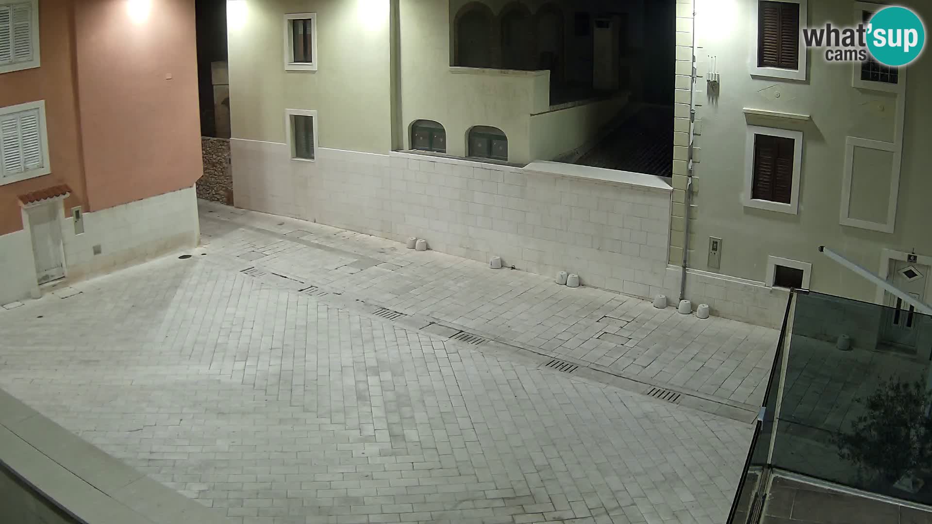 Novalja – trg Alojzija Stepinca in Dalmatinska ulica