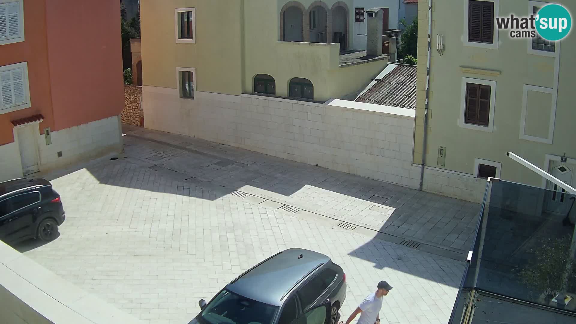 Novalja – Alojzija Stepinca square and Dalmatinska street