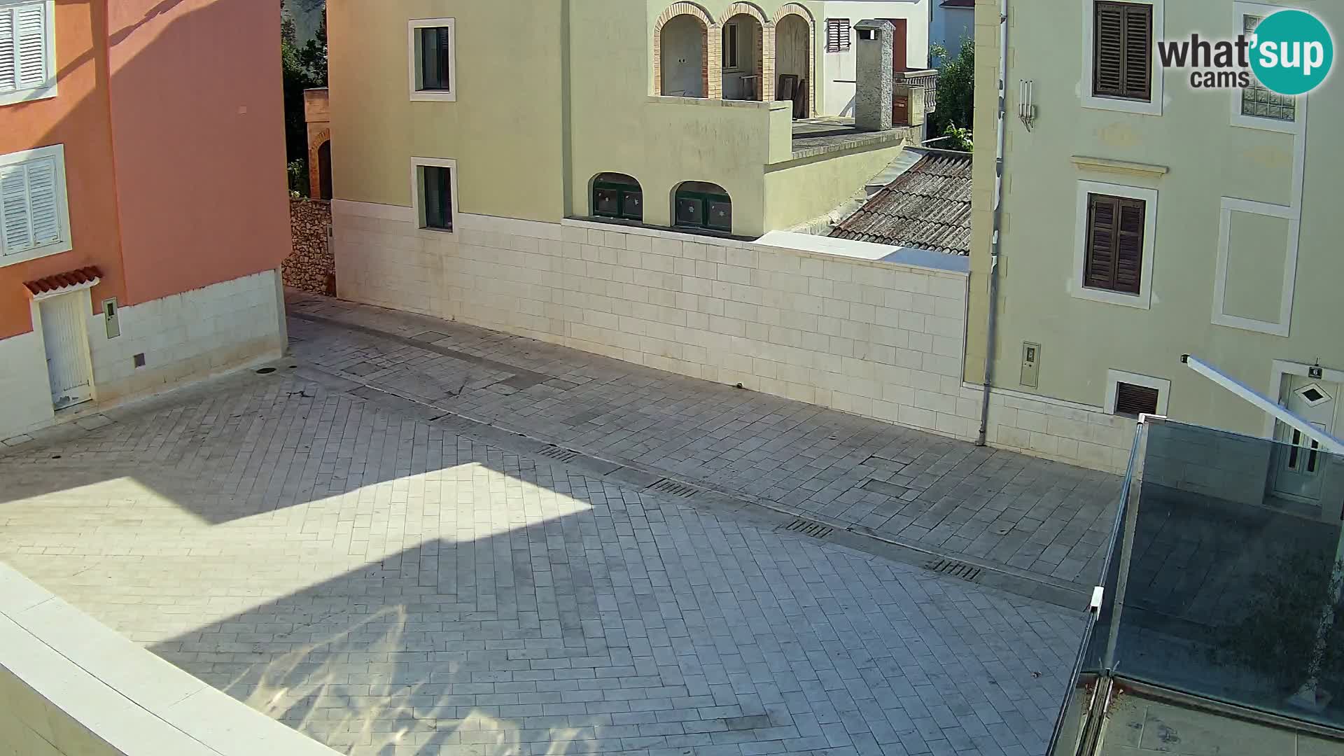 Novalja – Alojzija Stepinca square and Dalmatinska street