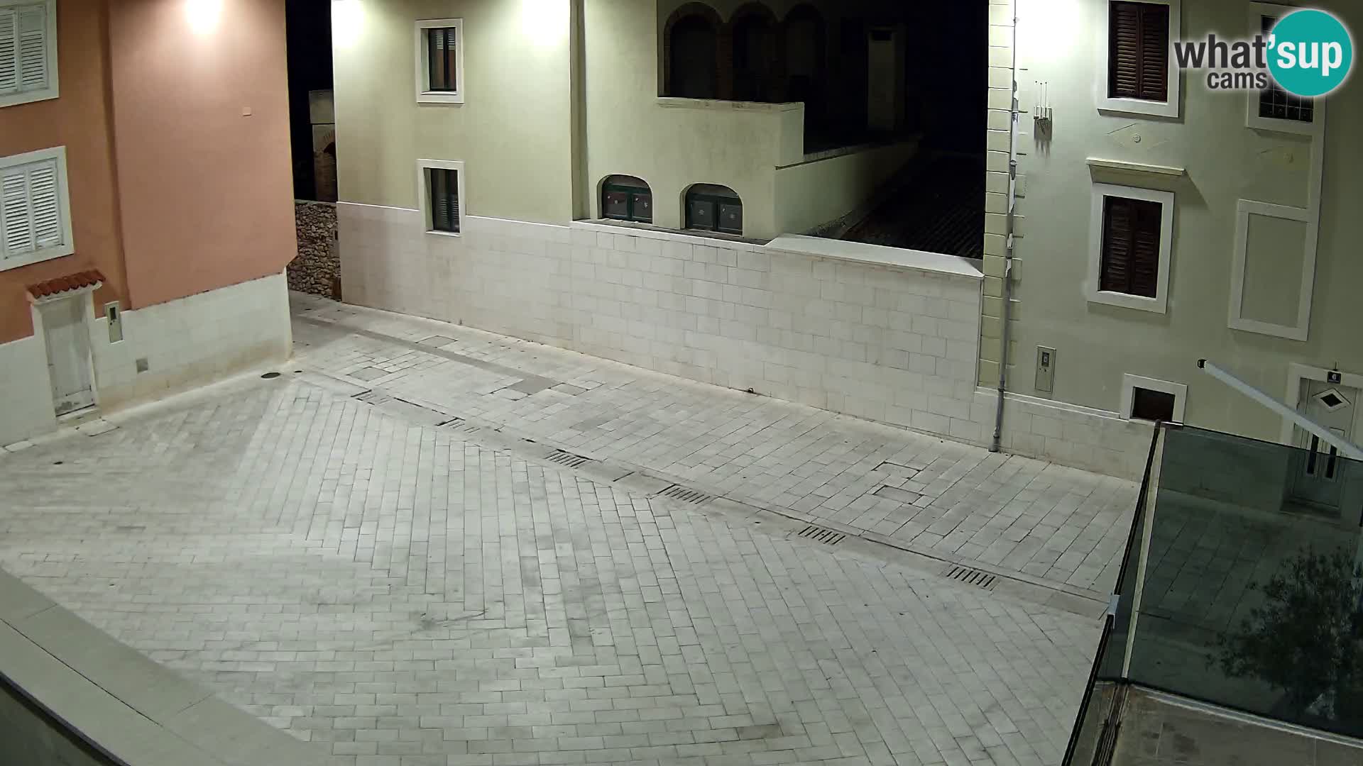 Novalja – trg Alojzija Stepinca i Dalmatinska ulica
