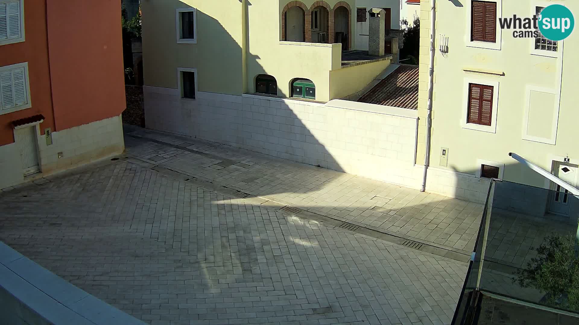Novalja – Alojzija Stepinca square and Dalmatinska street