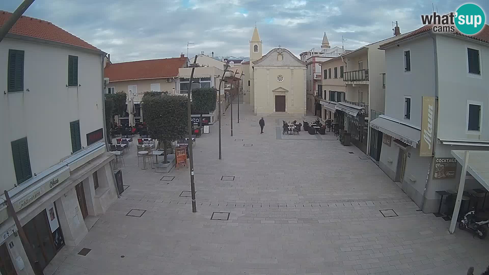 Novalja – Loža square