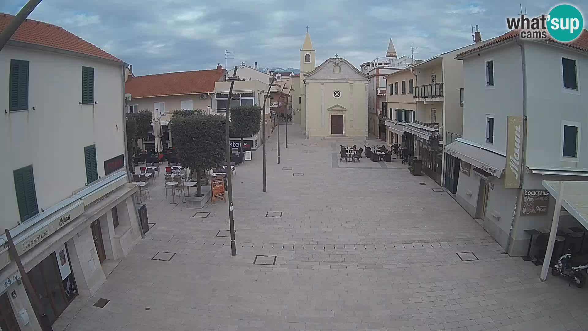 Novalja – Loža square