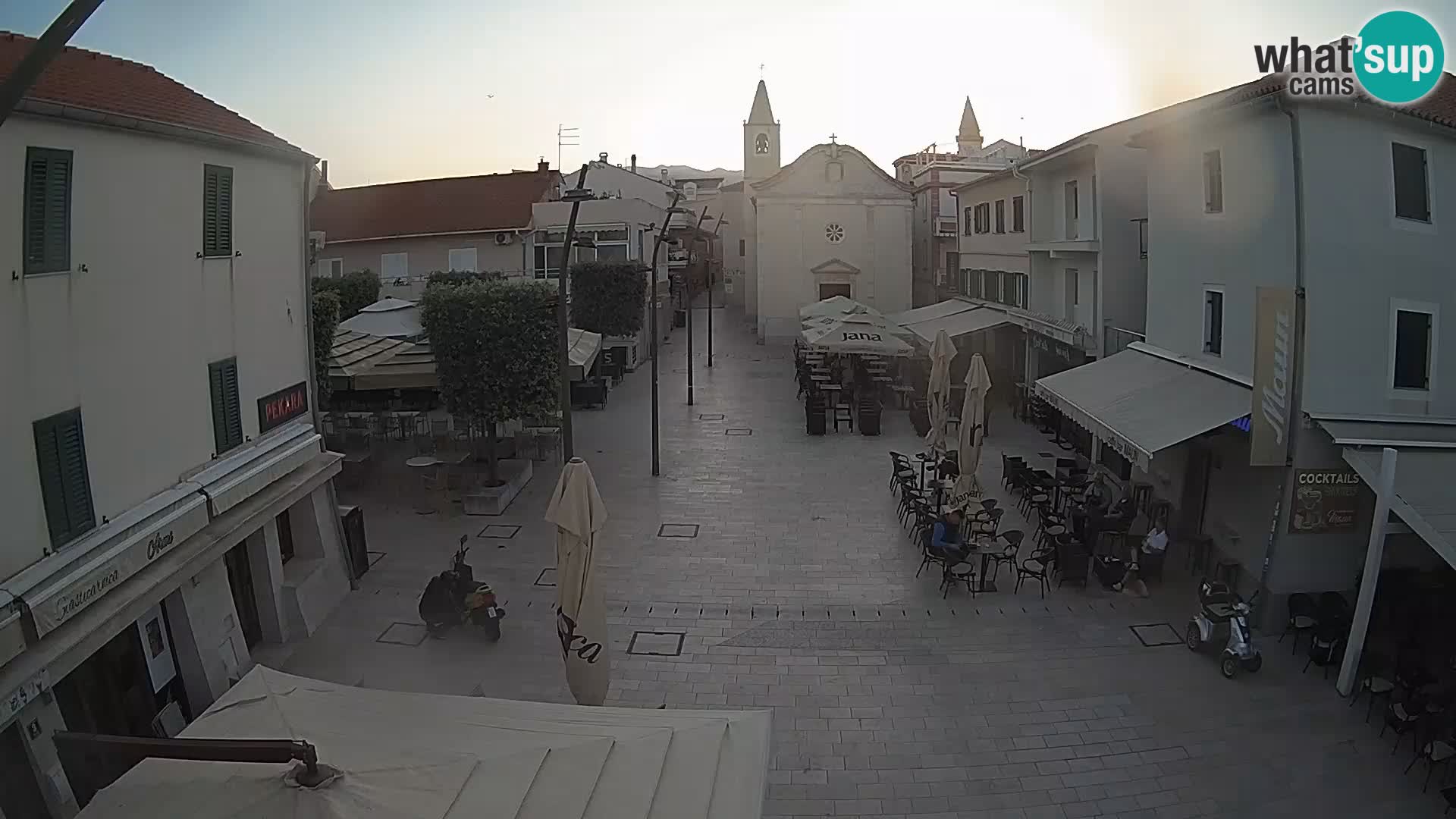 Novalja – place Loža